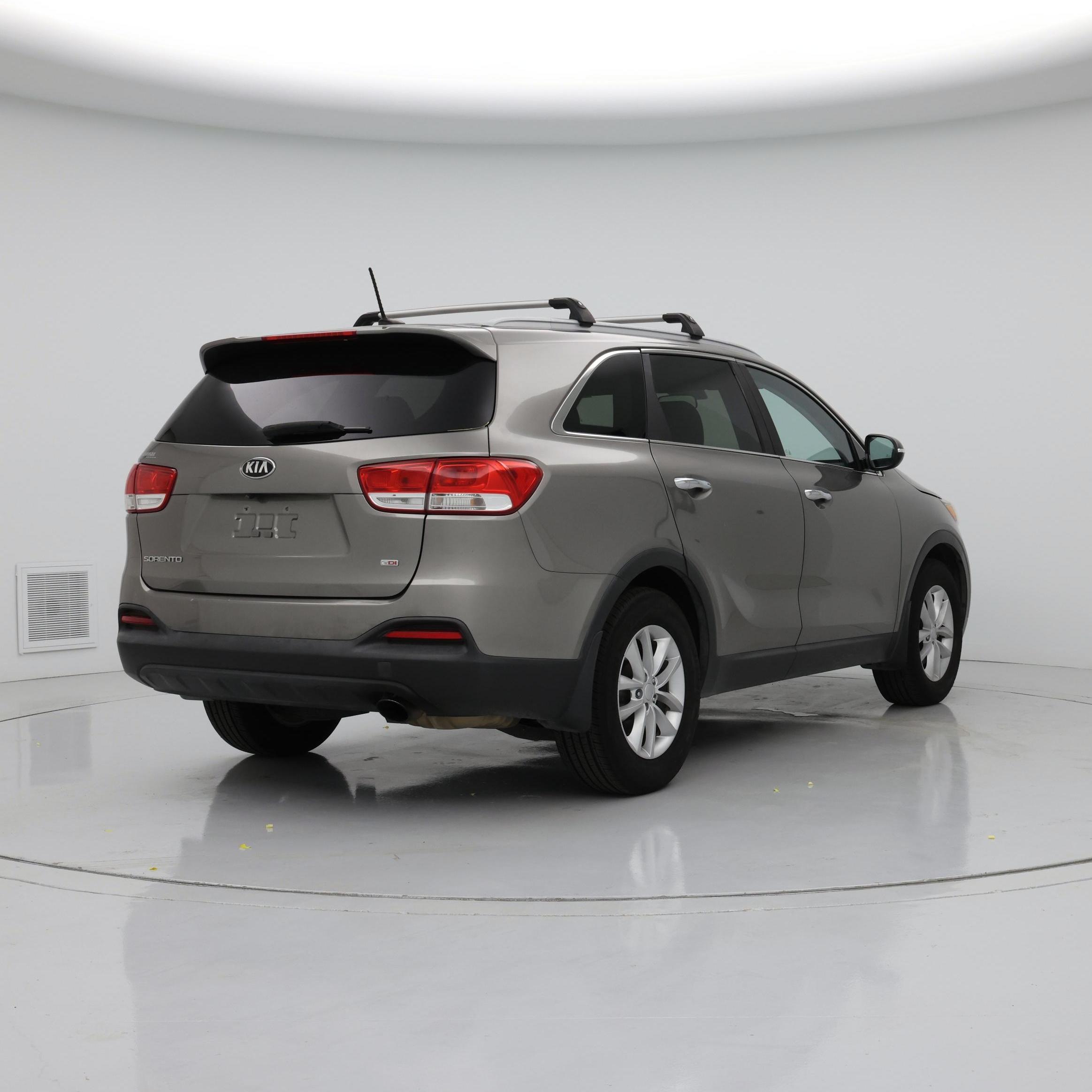 Thumbnail: 2017 Kia Sorento - 8