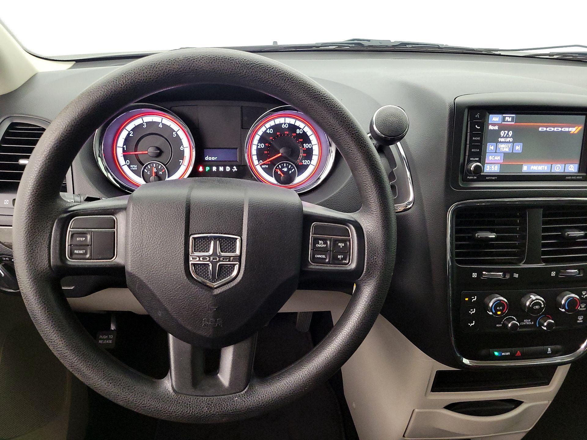 Thumbnail: 2019 Dodge Grand Caravan - 10