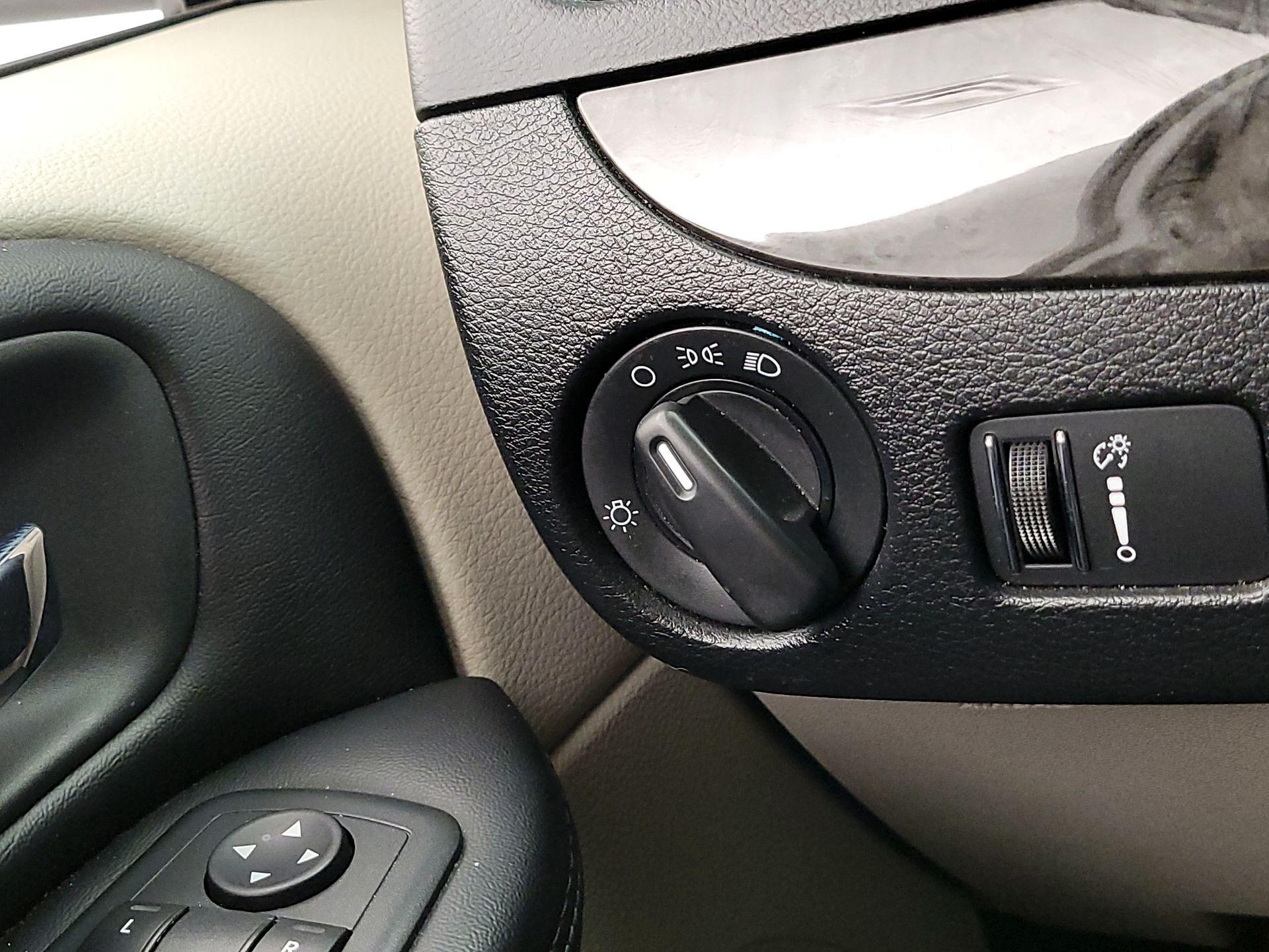 Thumbnail: 2019 Dodge Grand Caravan - 13