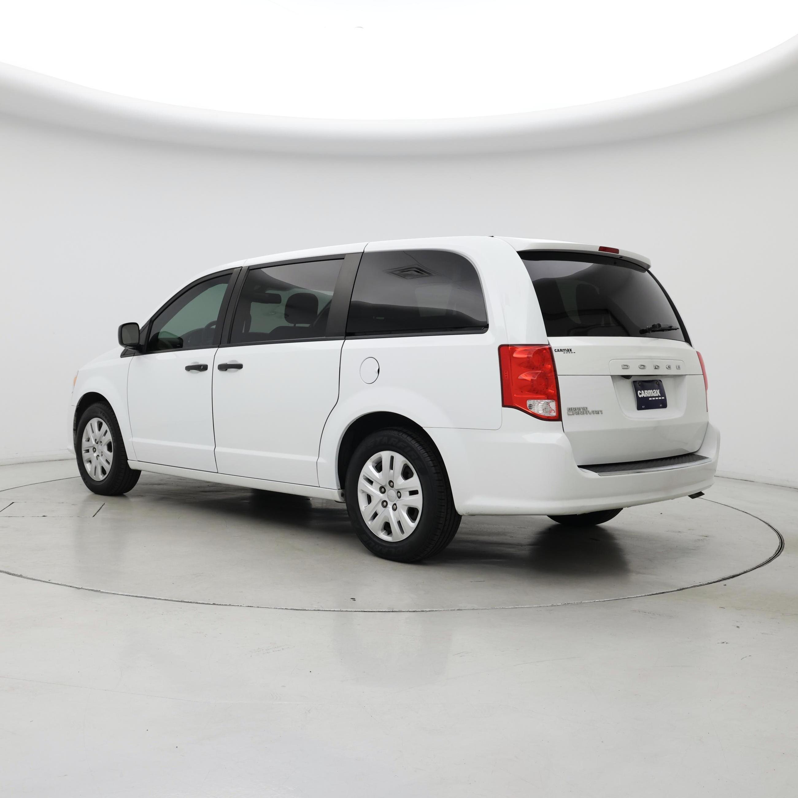 Thumbnail: 2019 Dodge Grand Caravan - 2