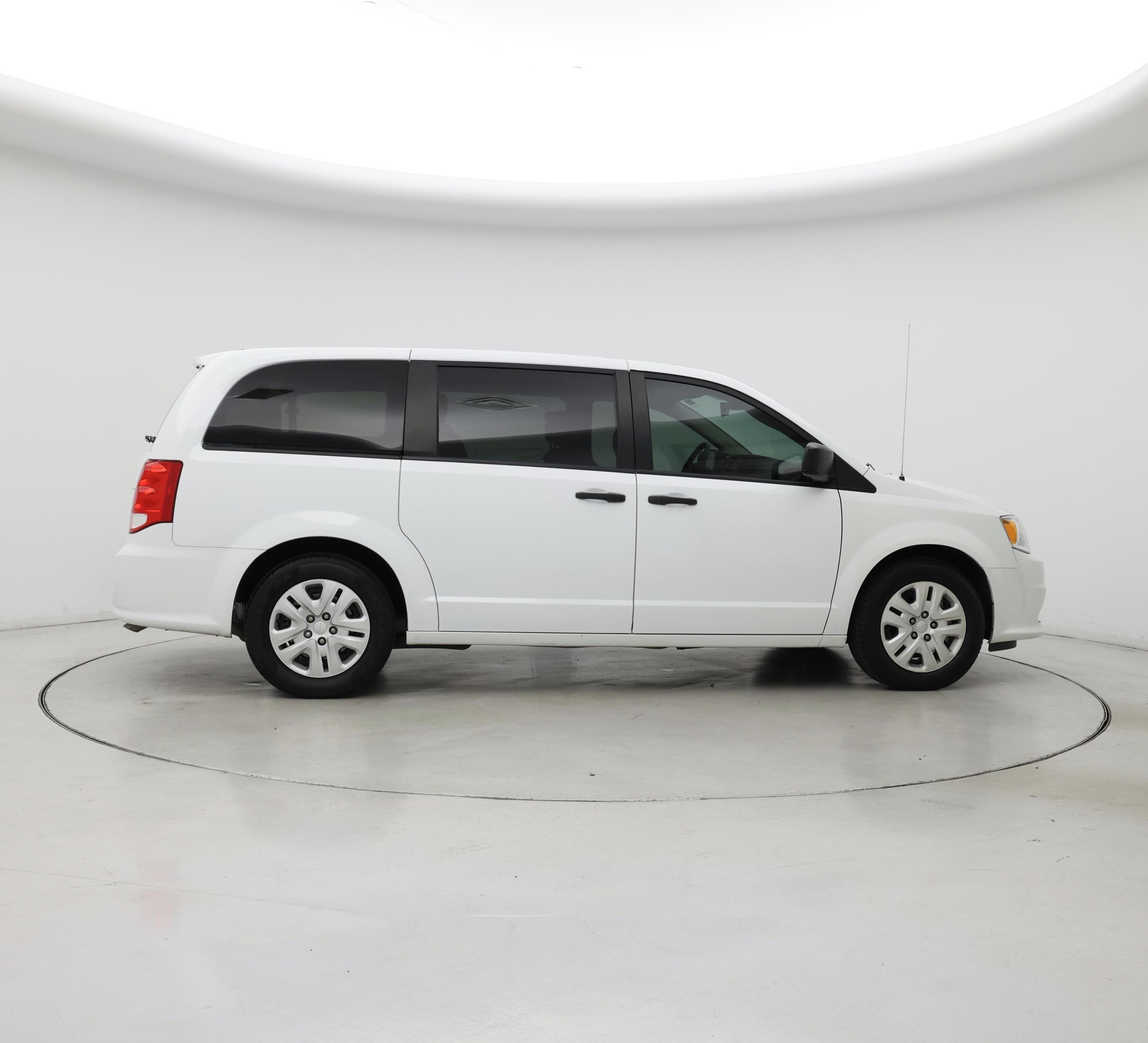 Thumbnail: 2019 Dodge Grand Caravan - 7