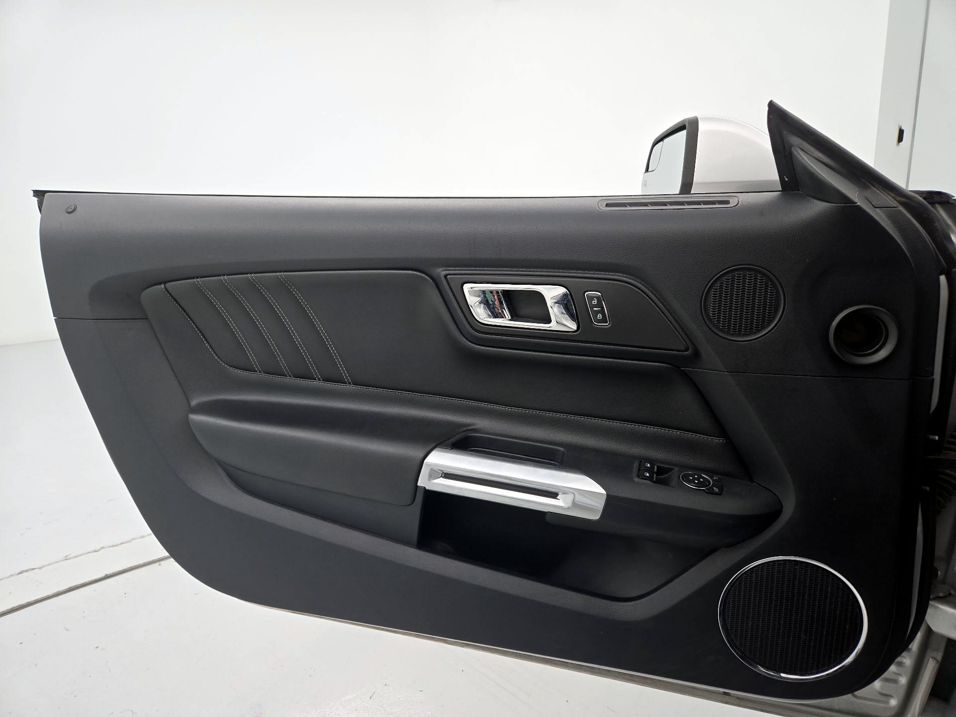 Thumbnail: 2015 Ford Mustang - 12