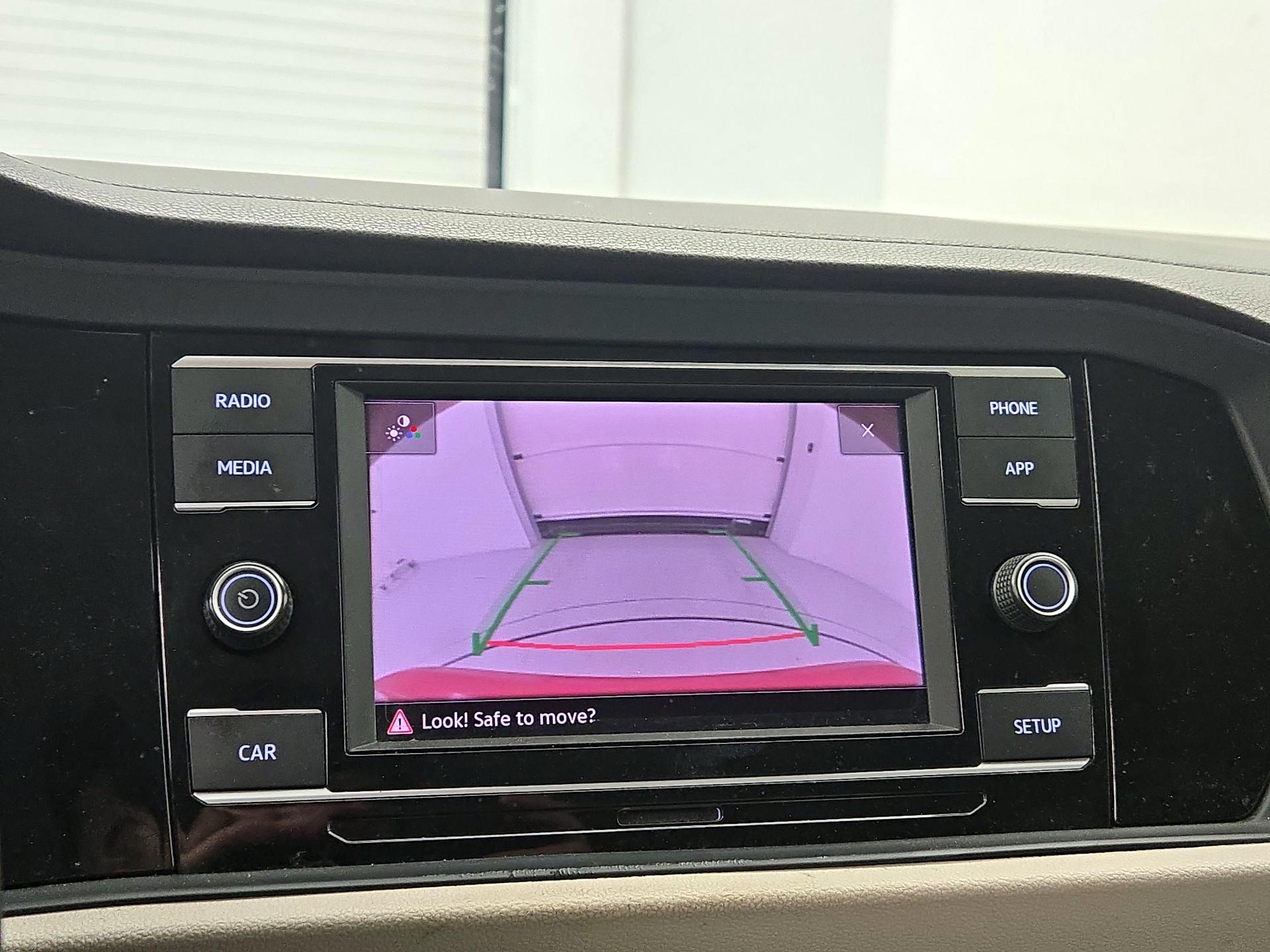 Thumbnail: 2019 Volkswagen Jetta - 14