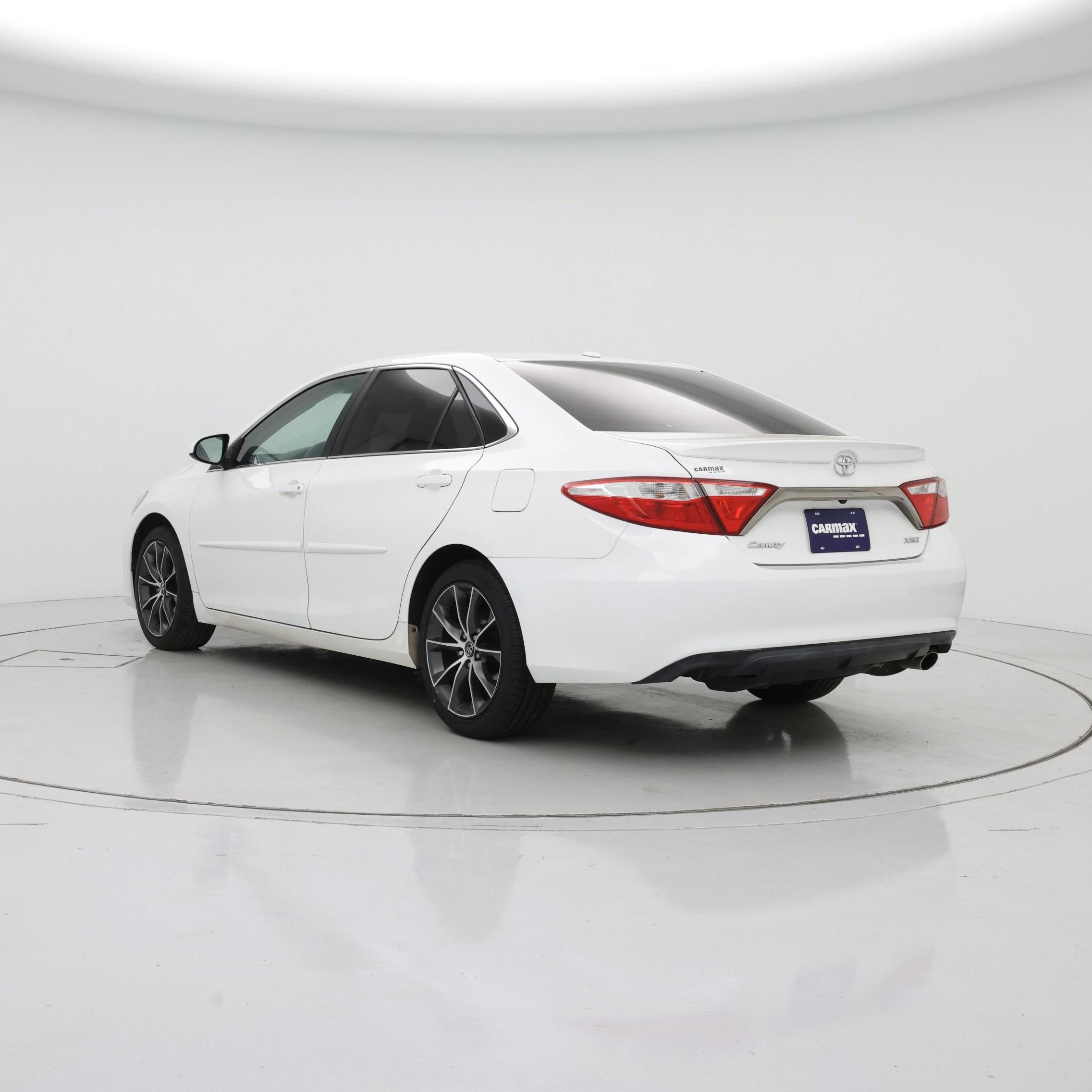 Thumbnail: 2015 Toyota Camry - 2