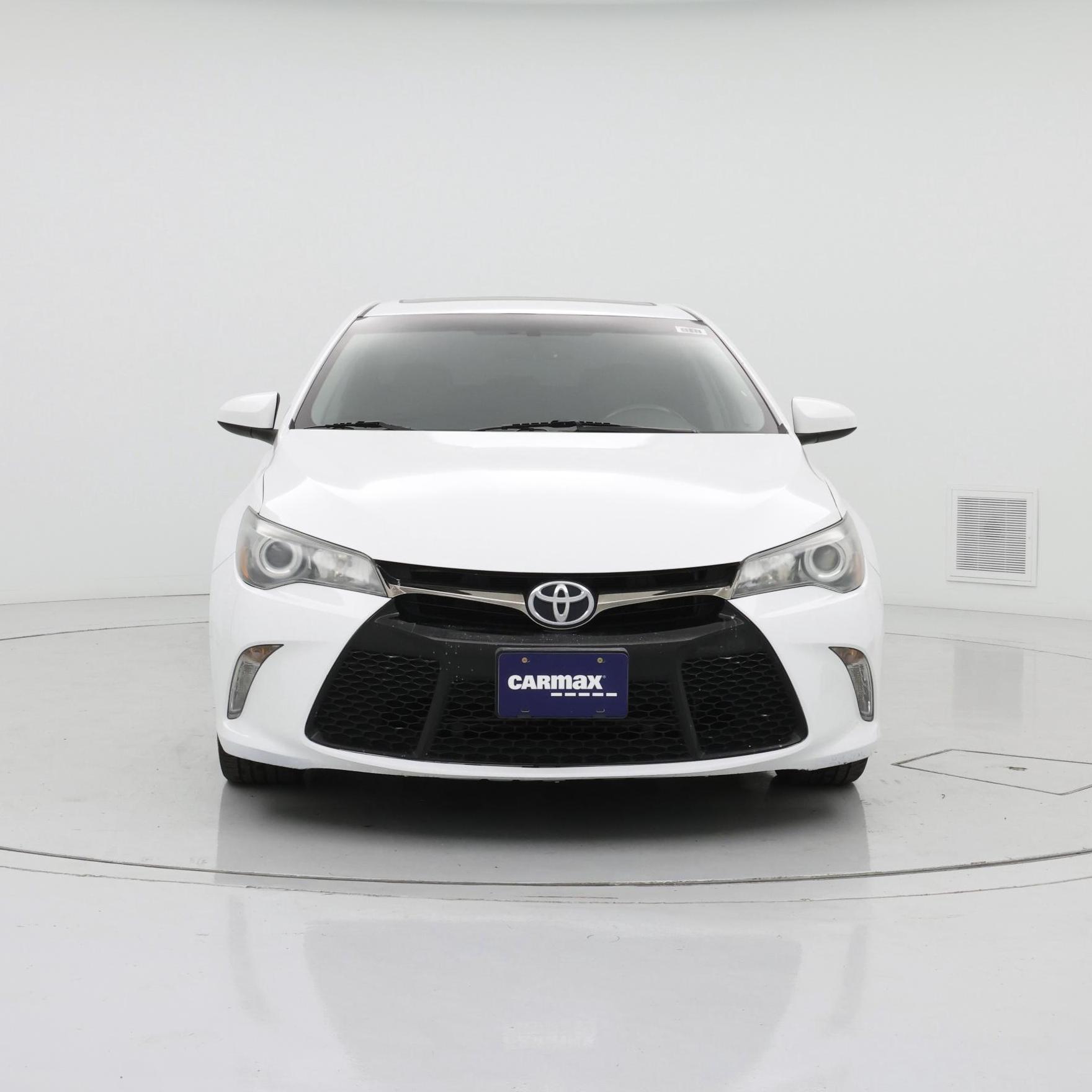 Thumbnail: 2015 Toyota Camry - 5