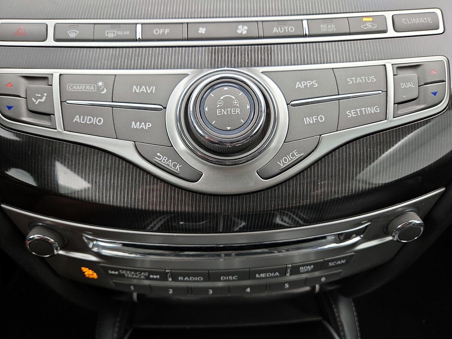 Thumbnail: 2017 INFINITI QX60 - 17