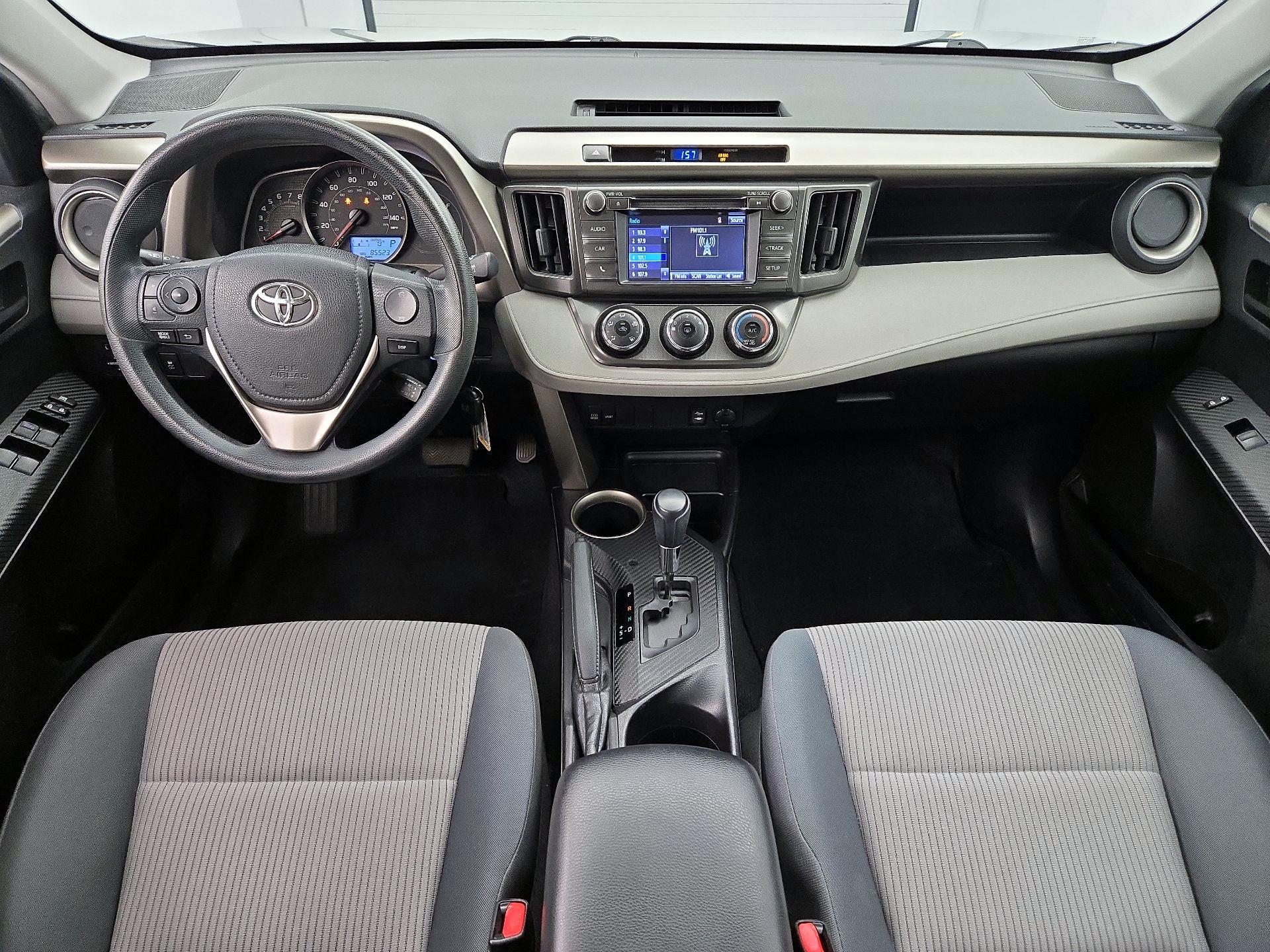 Thumbnail: 2015 Toyota RAV4 - 9