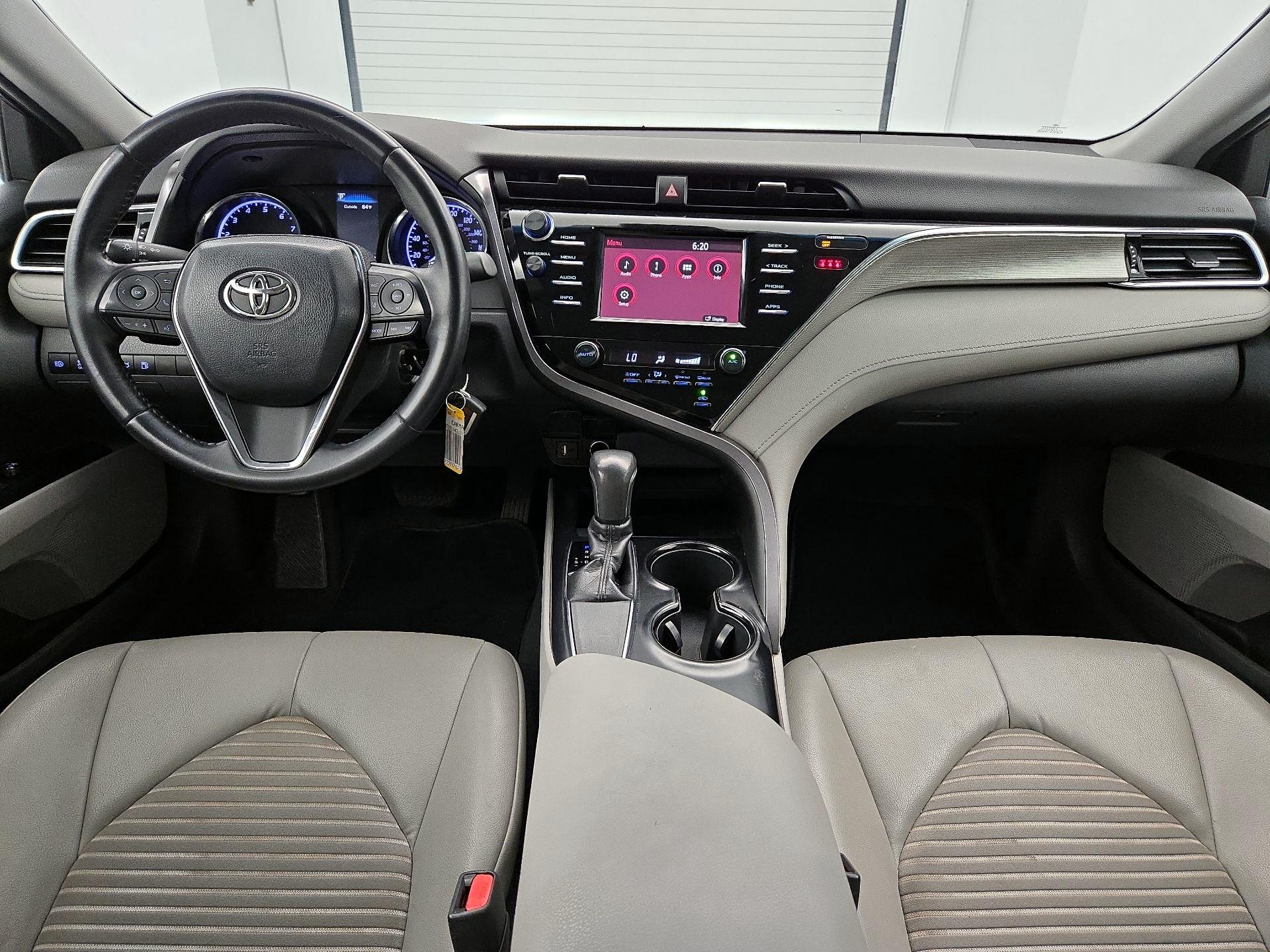 Thumbnail: 2018 Toyota Camry - 9