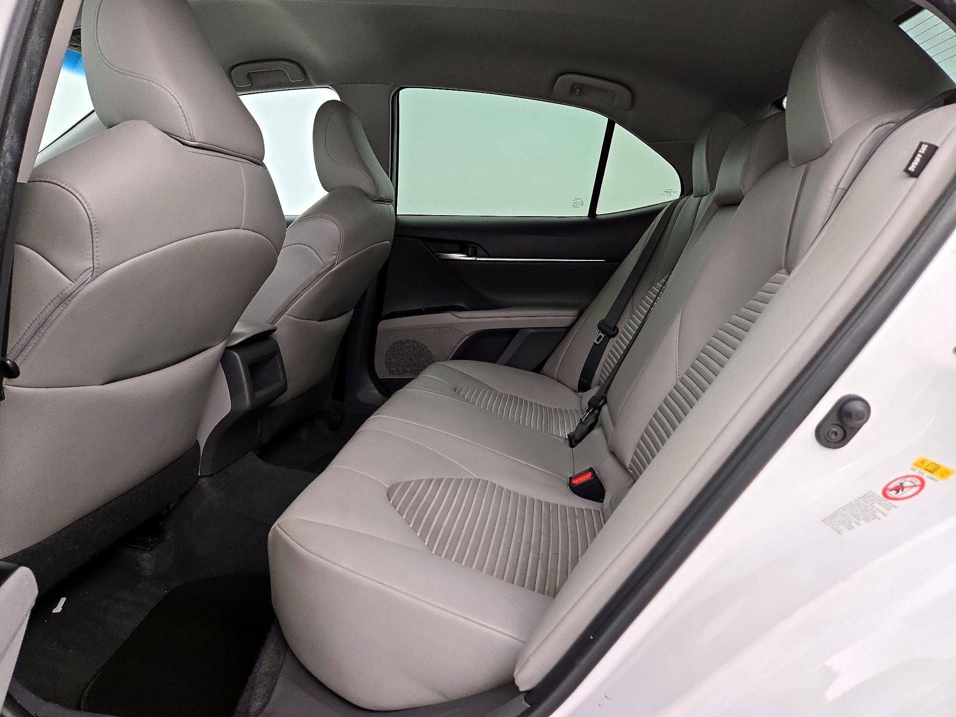 Thumbnail: 2018 Toyota Camry - 19