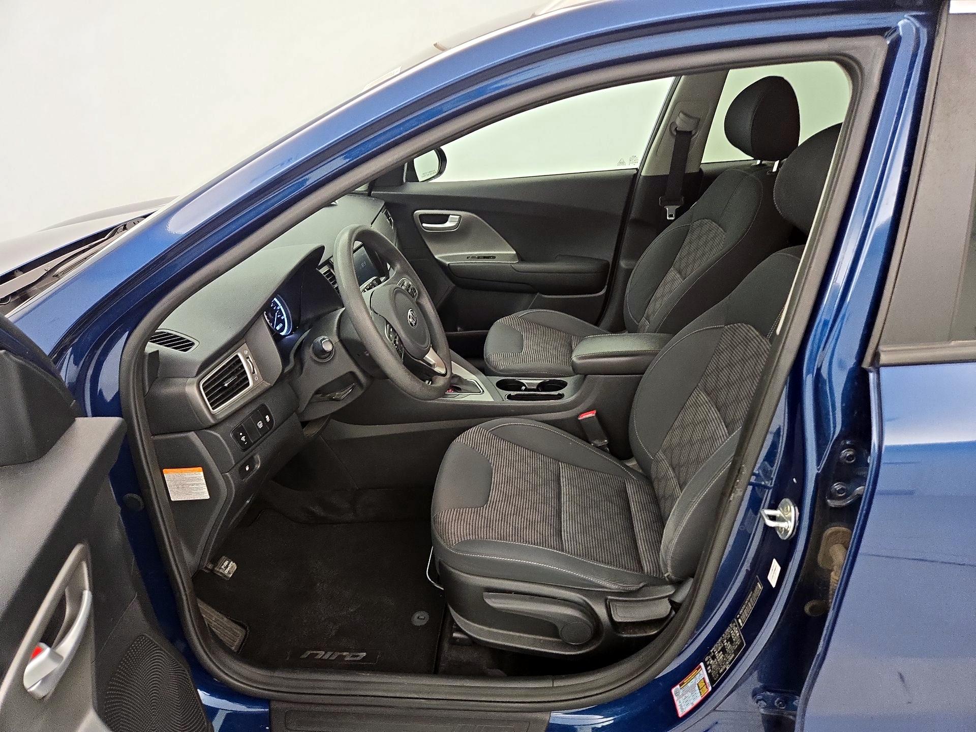 Thumbnail: 2019 Kia Niro - 11
