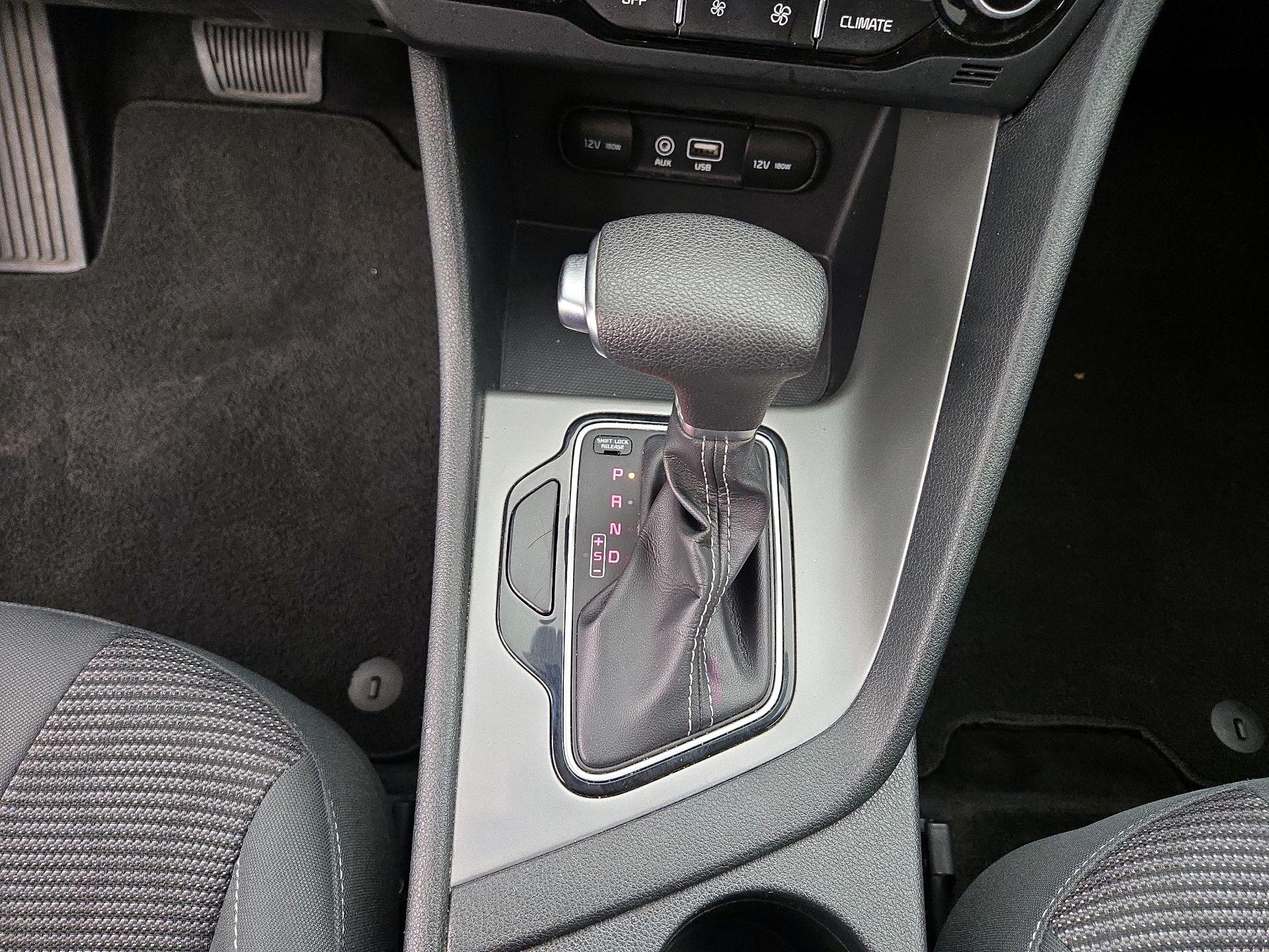 Thumbnail: 2019 Kia Niro - 17