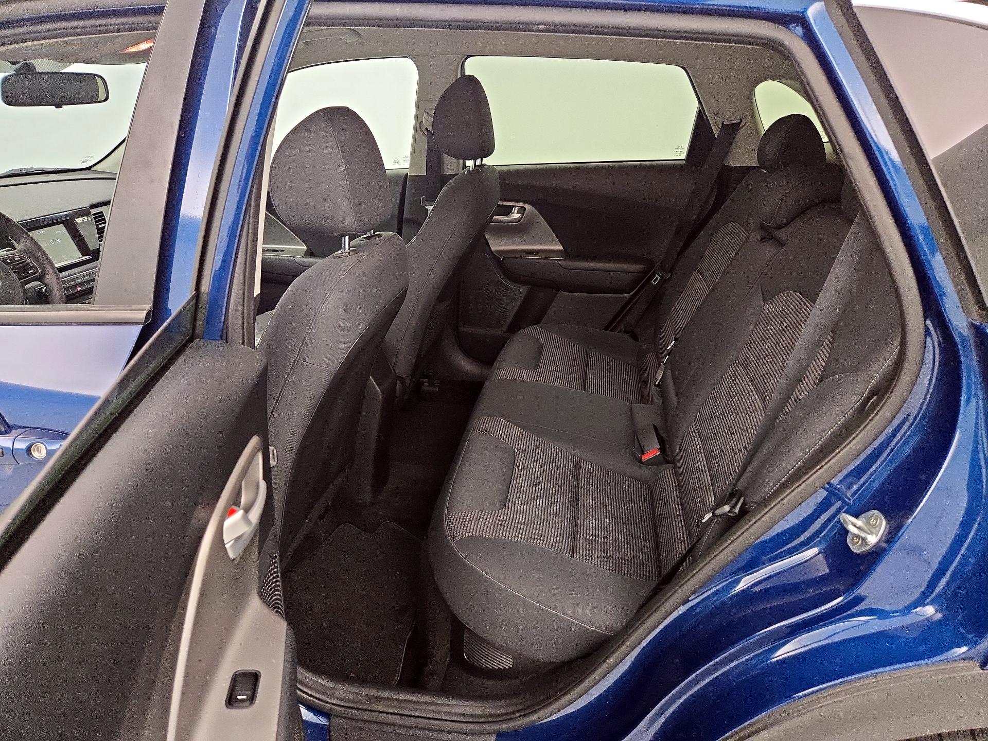 Thumbnail: 2019 Kia Niro - 19