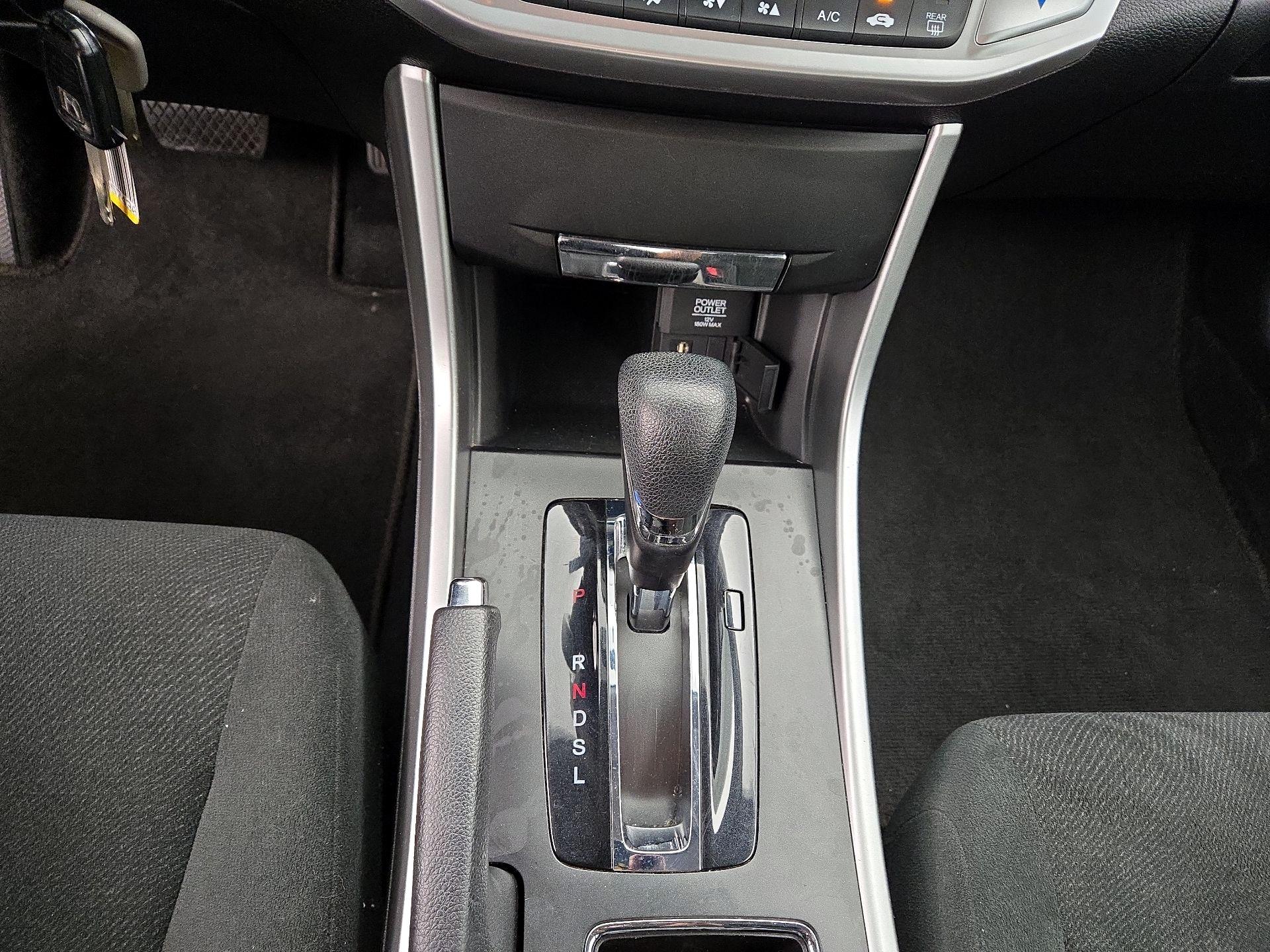 Thumbnail: 2013 Honda Accord - 17