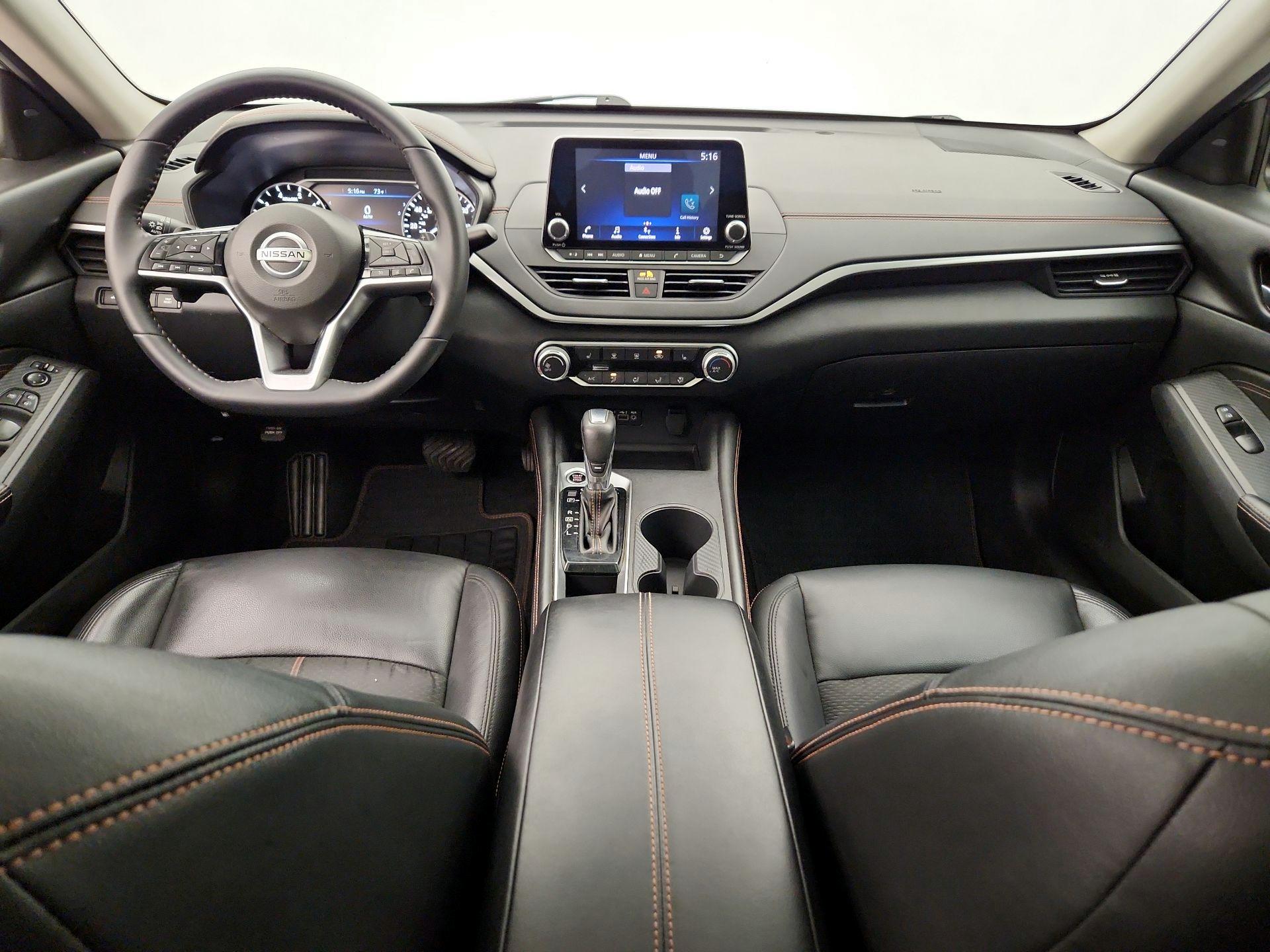Thumbnail: 2020 Nissan Altima - 9