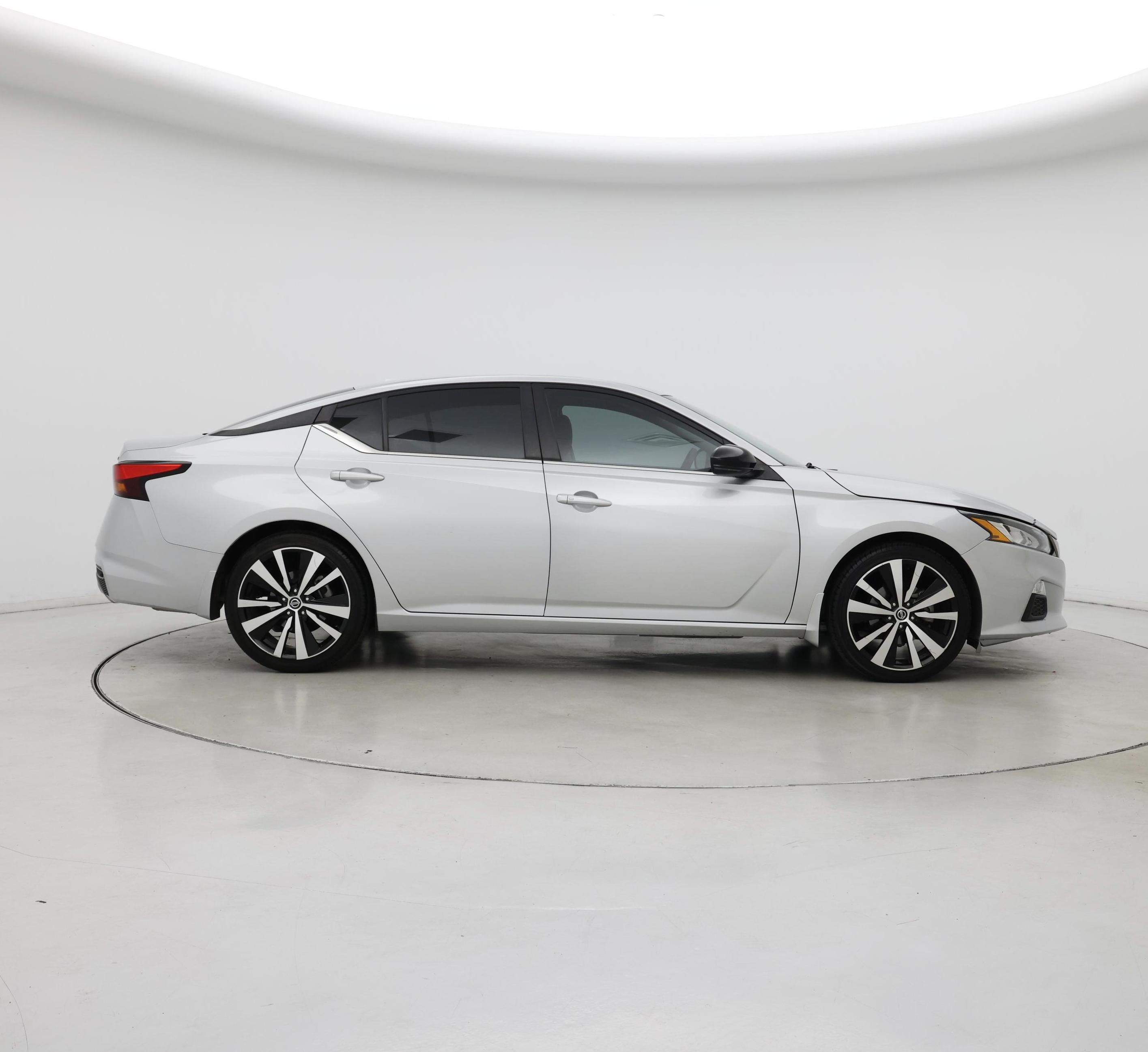 Thumbnail: 2020 Nissan Altima - 7