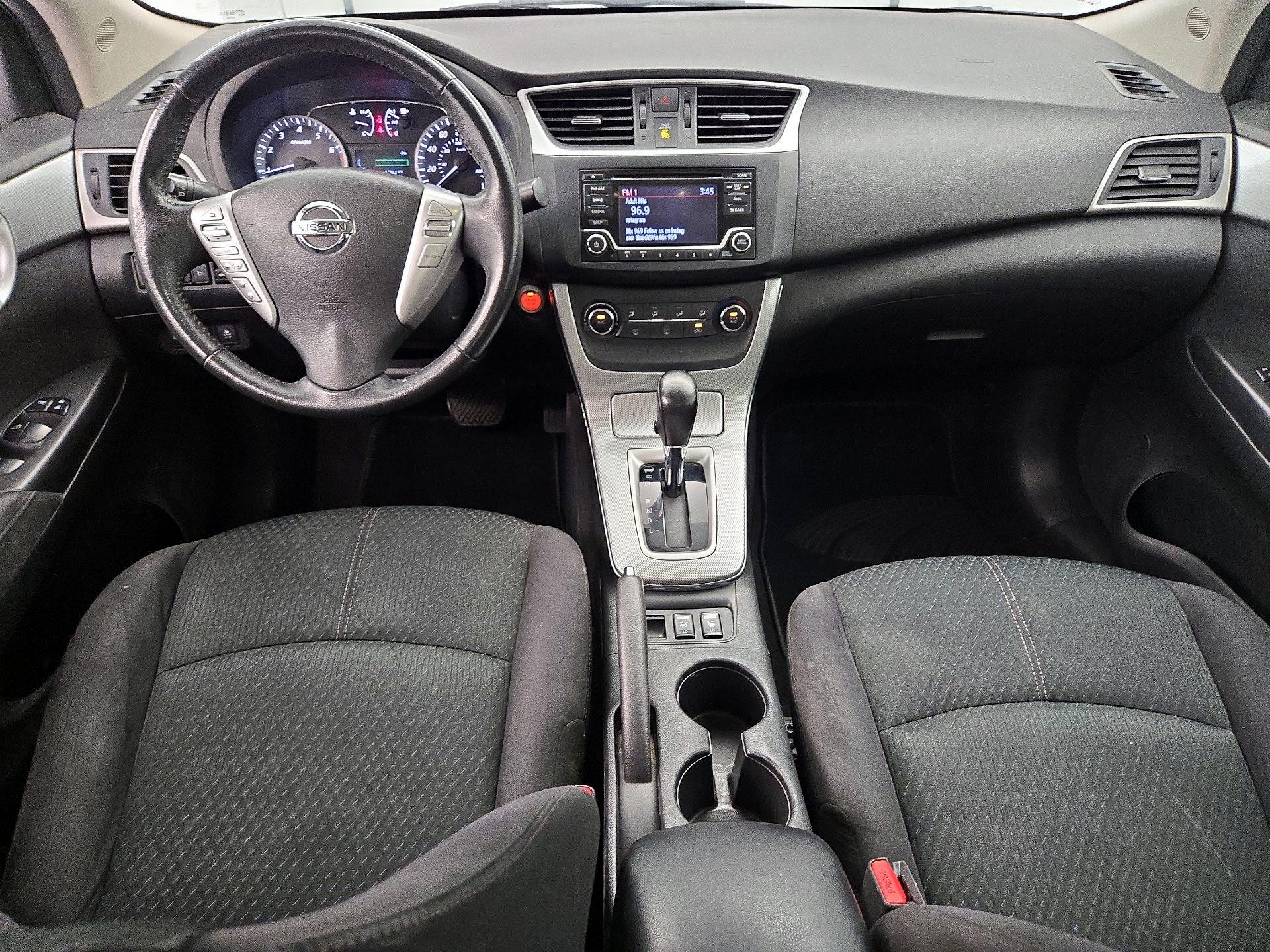 Thumbnail: 2015 Nissan Sentra - 9