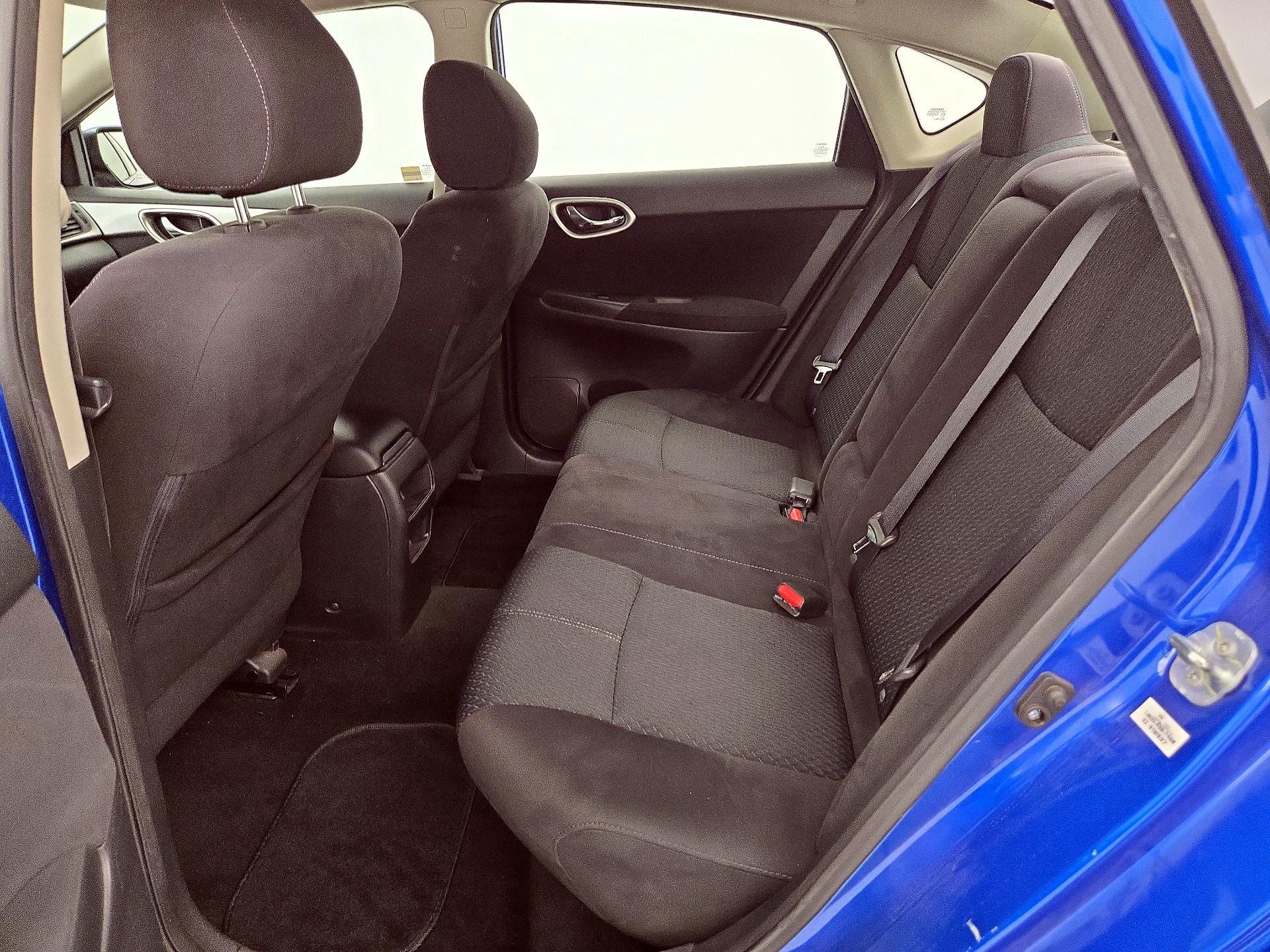 Thumbnail: 2015 Nissan Sentra - 19