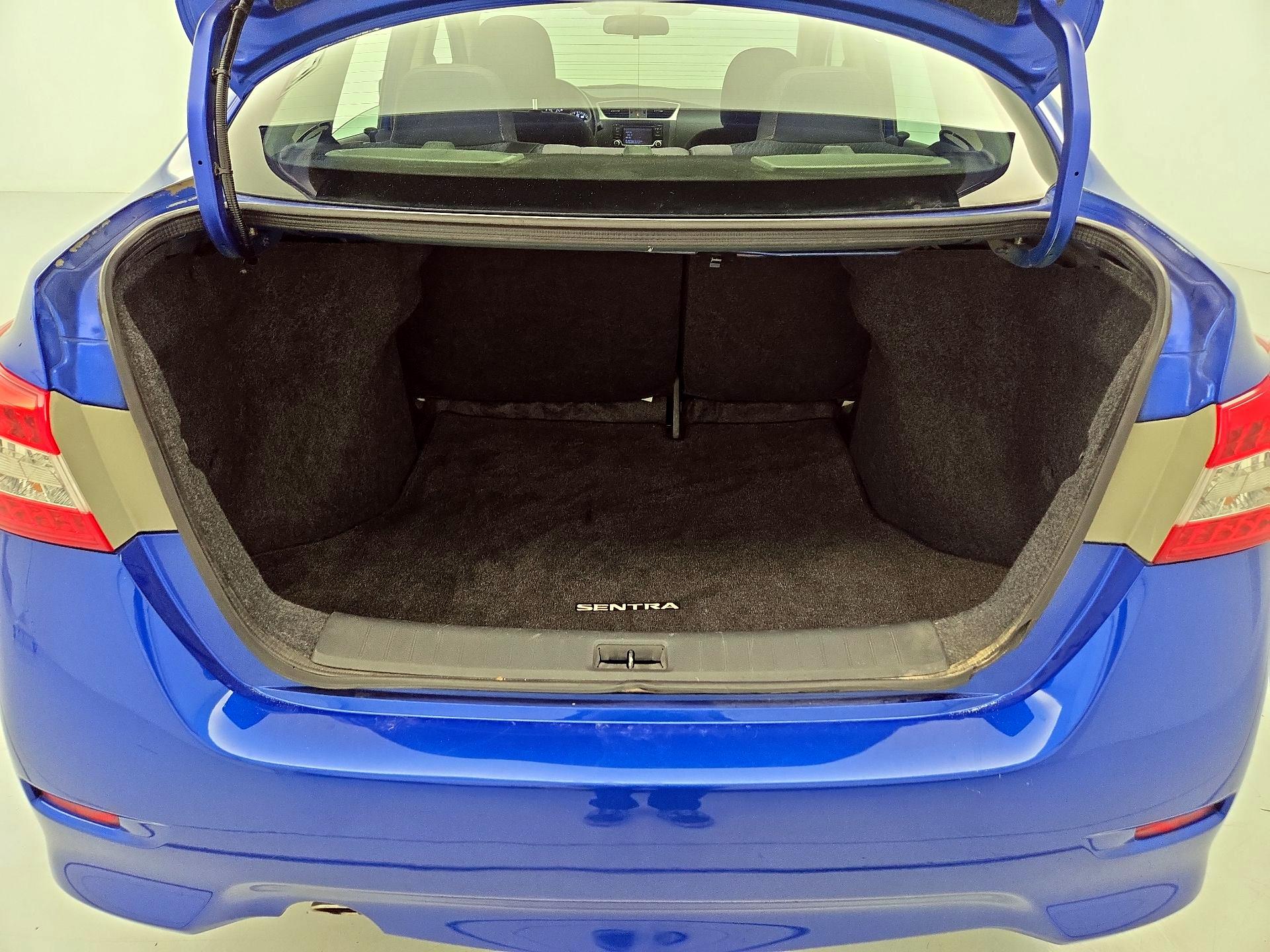 Thumbnail: 2015 Nissan Sentra - 20