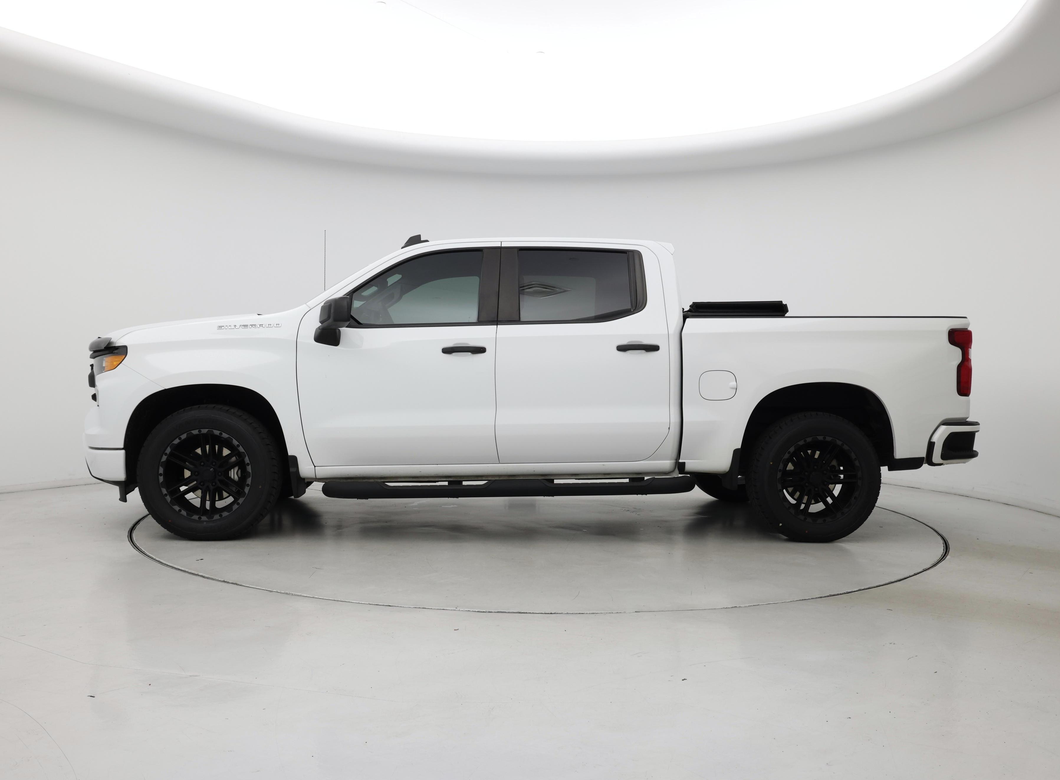 Thumbnail: 2023 Chevrolet Silverado 1500 - 3