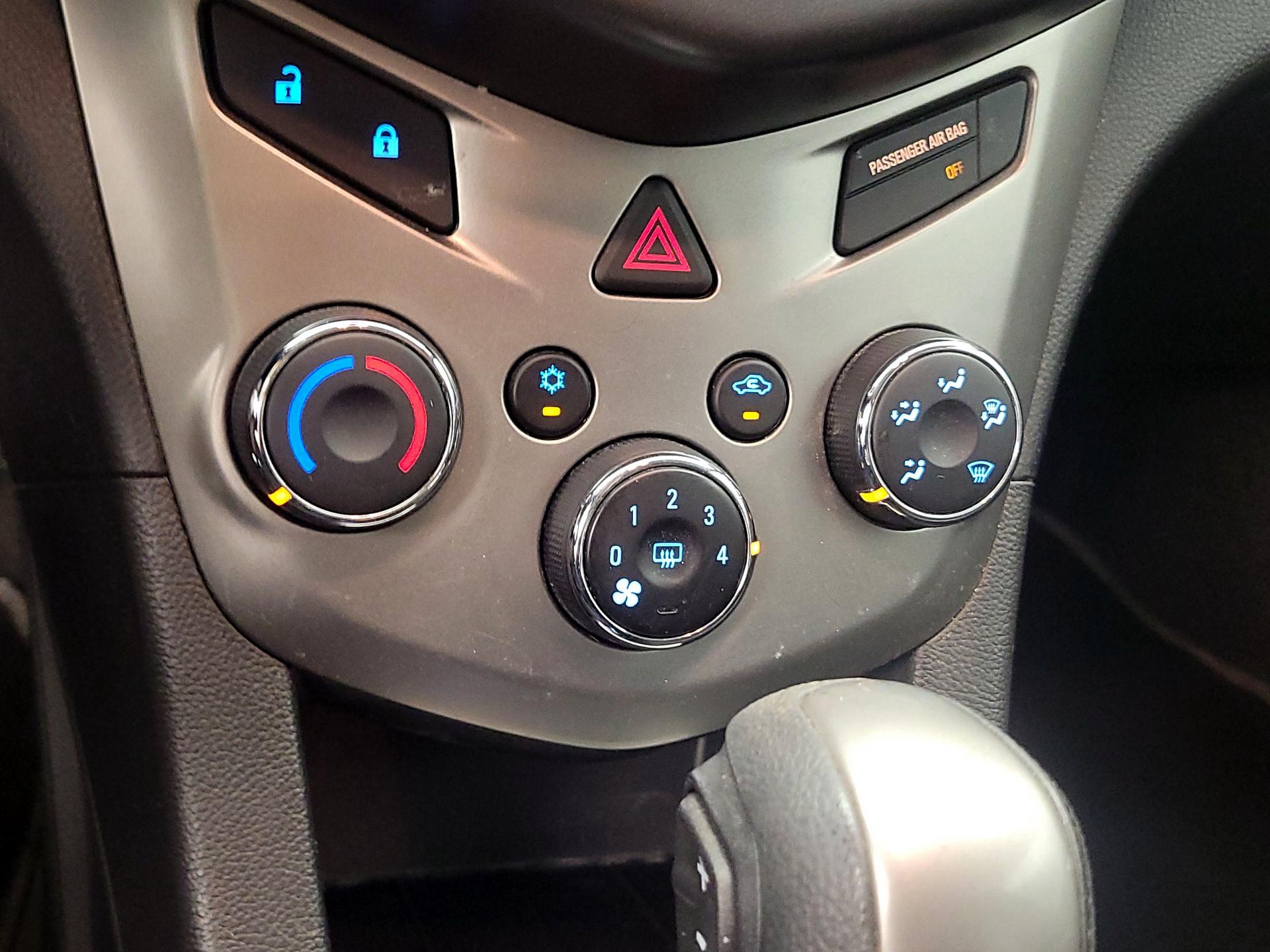 Thumbnail: 2015 Chevrolet Sonic - 15