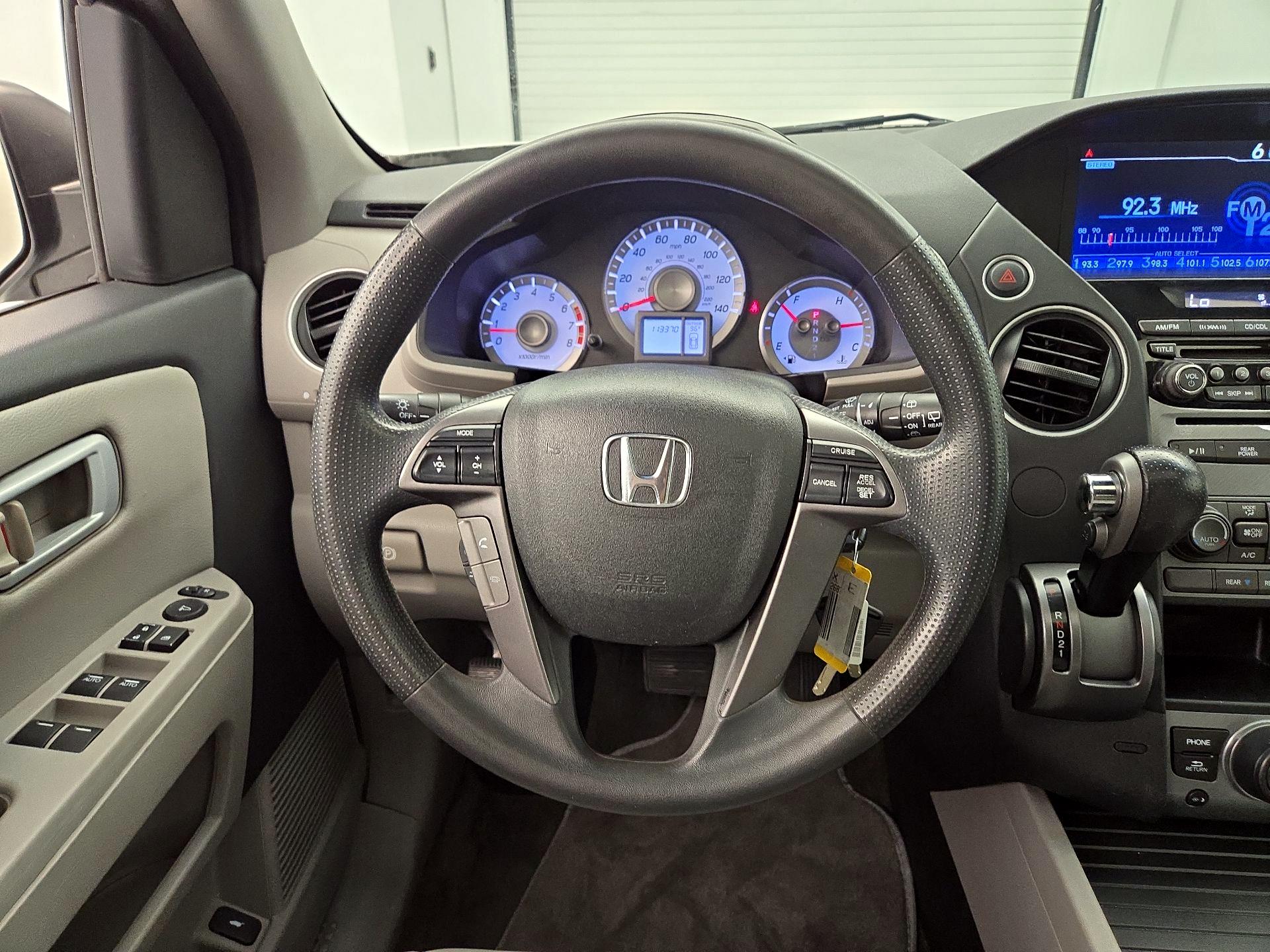 Thumbnail: 2015 Honda Pilot - 10