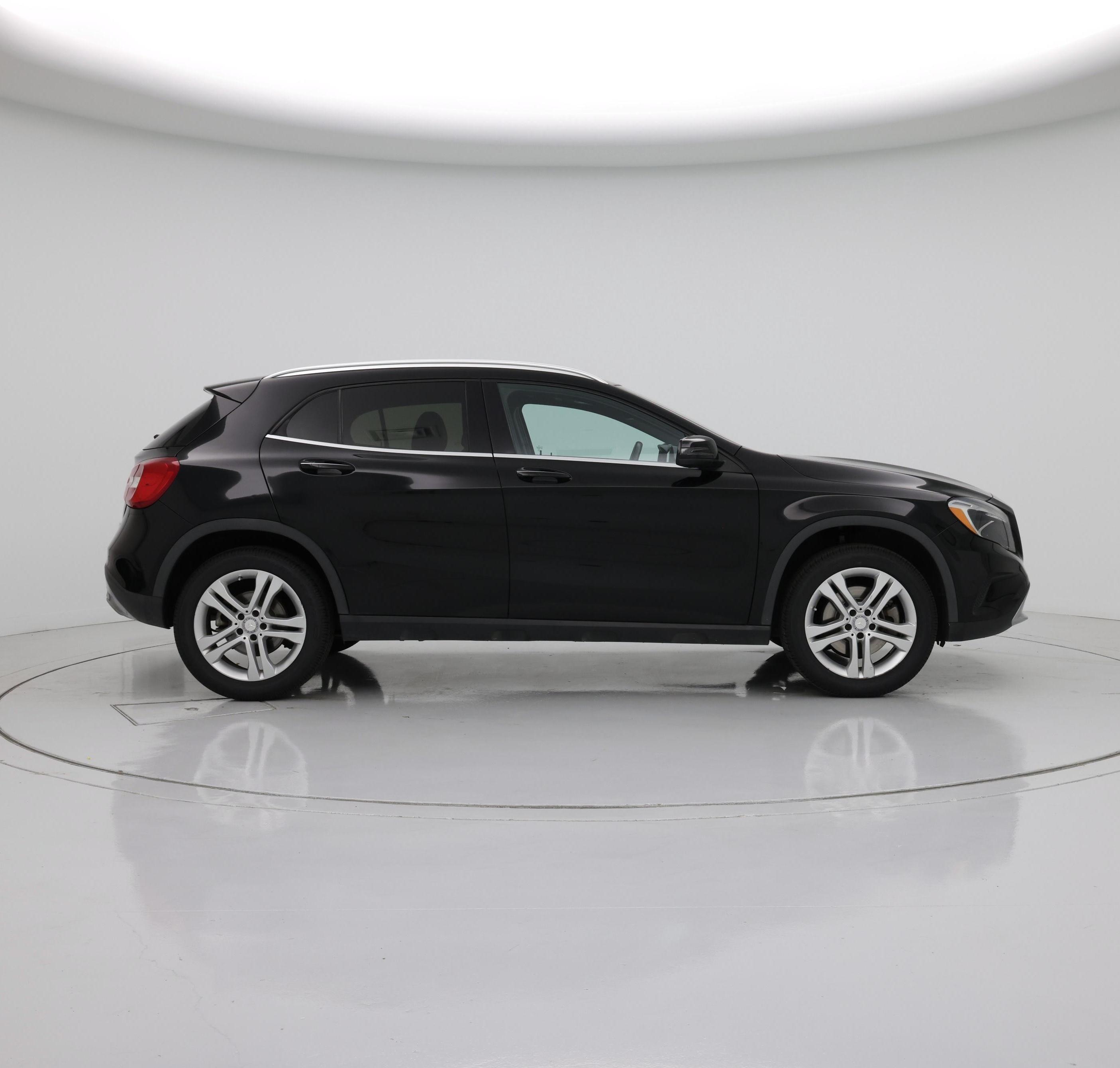Thumbnail: 2017 Mercedes-Benz GLA - 7