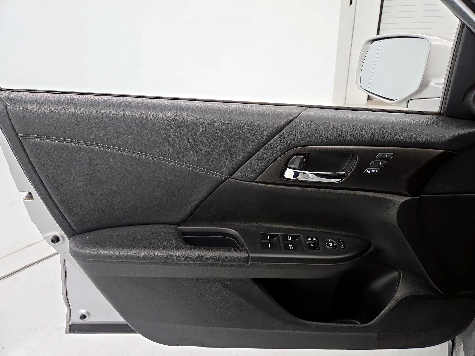 Thumbnail: 2014 Honda Accord - 12
