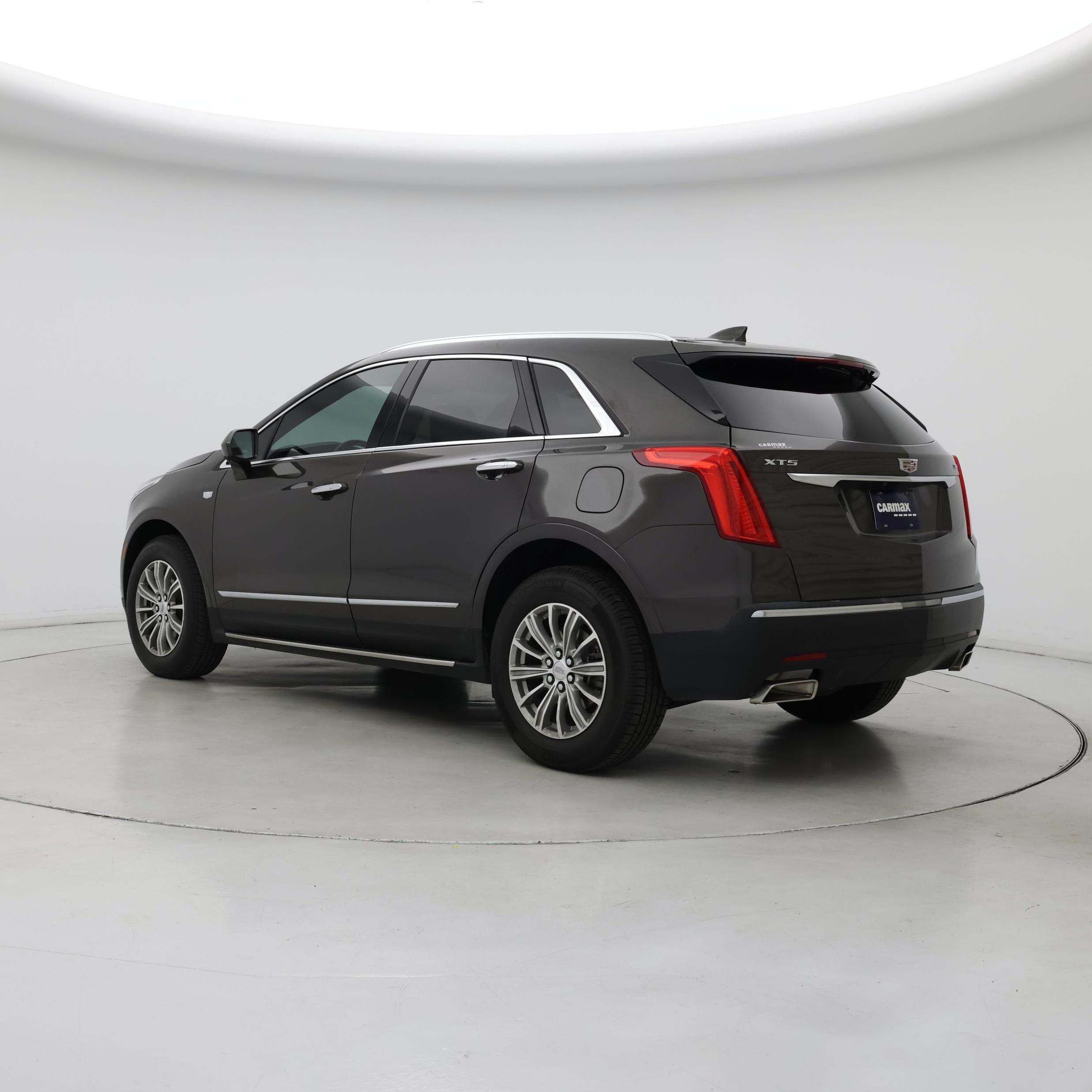 Thumbnail: 2019 Cadillac XT5 - 2
