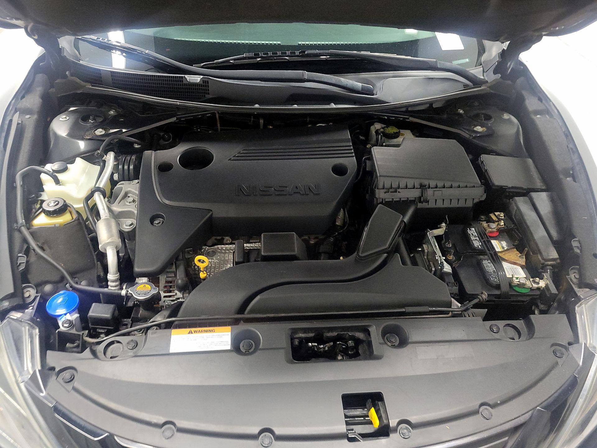 Thumbnail: 2018 Nissan Altima - 19