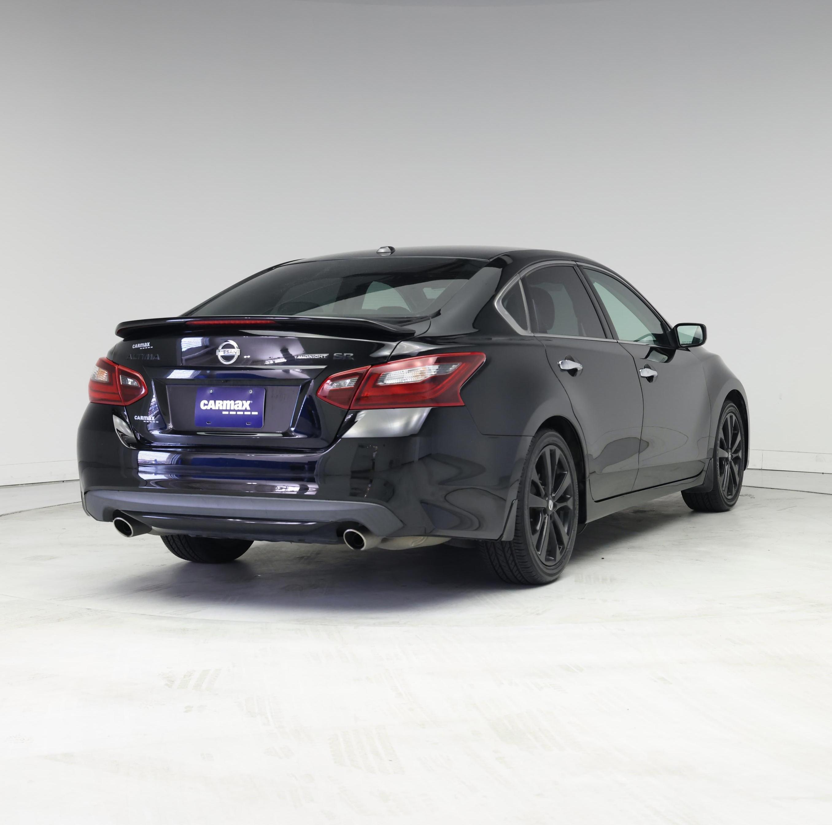 Thumbnail: 2018 Nissan Altima - 8