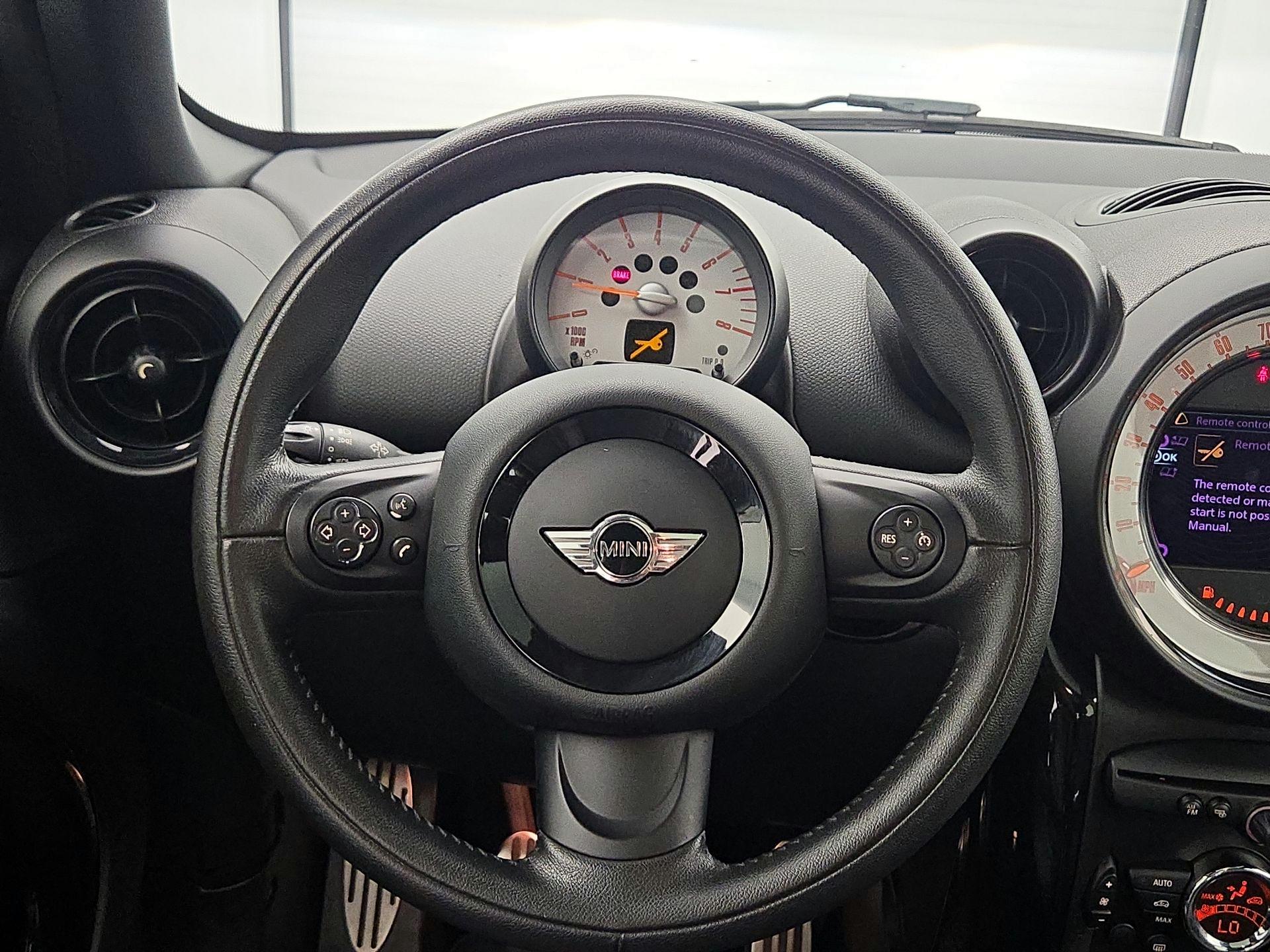 Thumbnail: 2014 MINI Cooper Countryman - 10