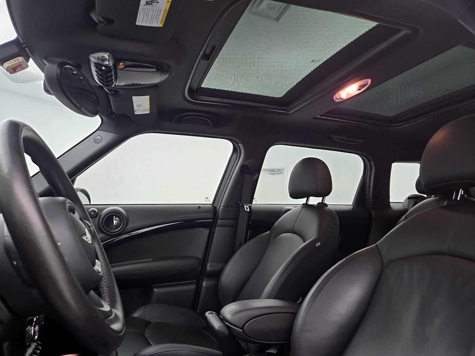 Thumbnail: 2014 MINI Cooper Countryman - 17