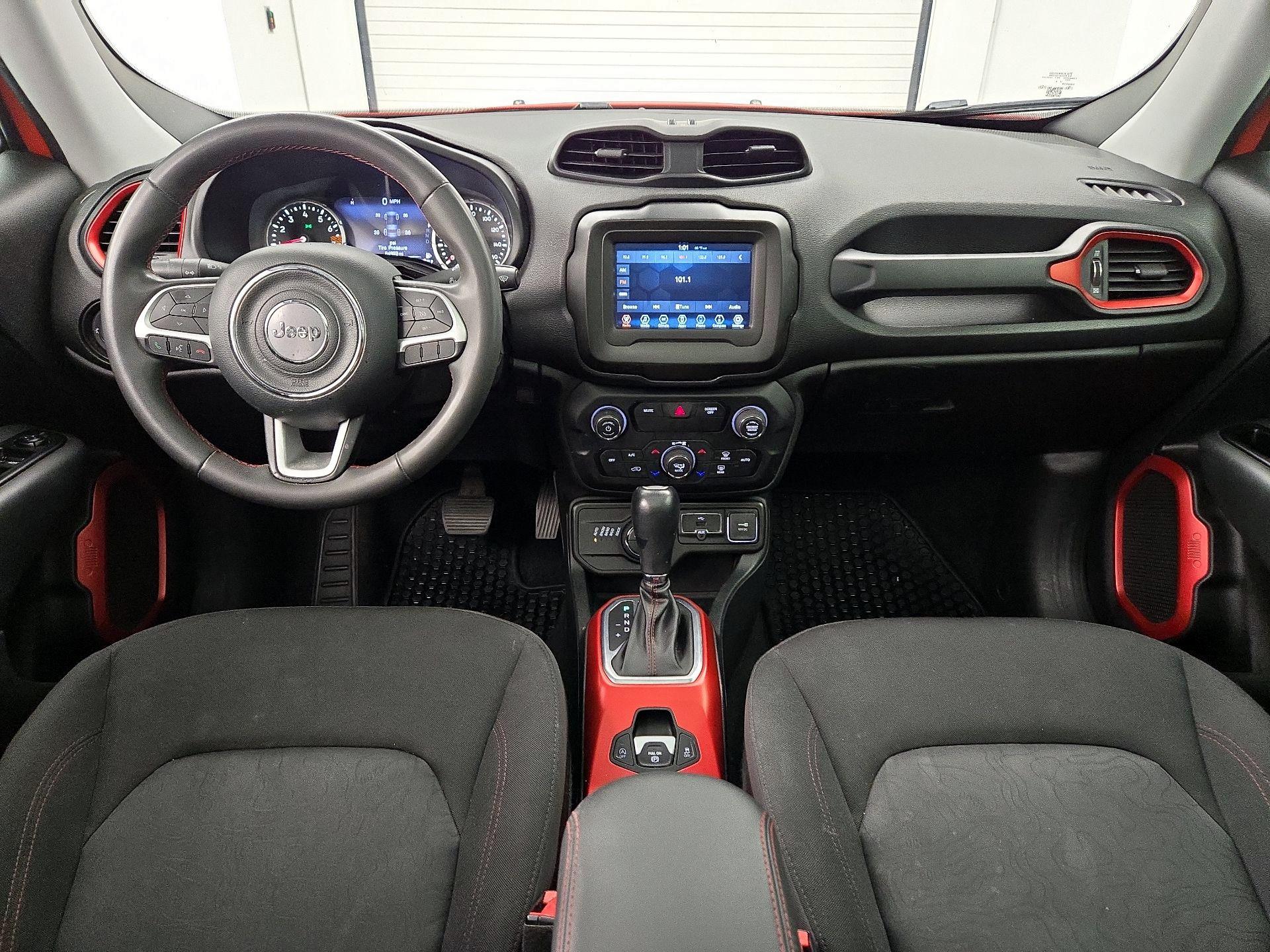 Thumbnail: 2020 Jeep Renegade - 9