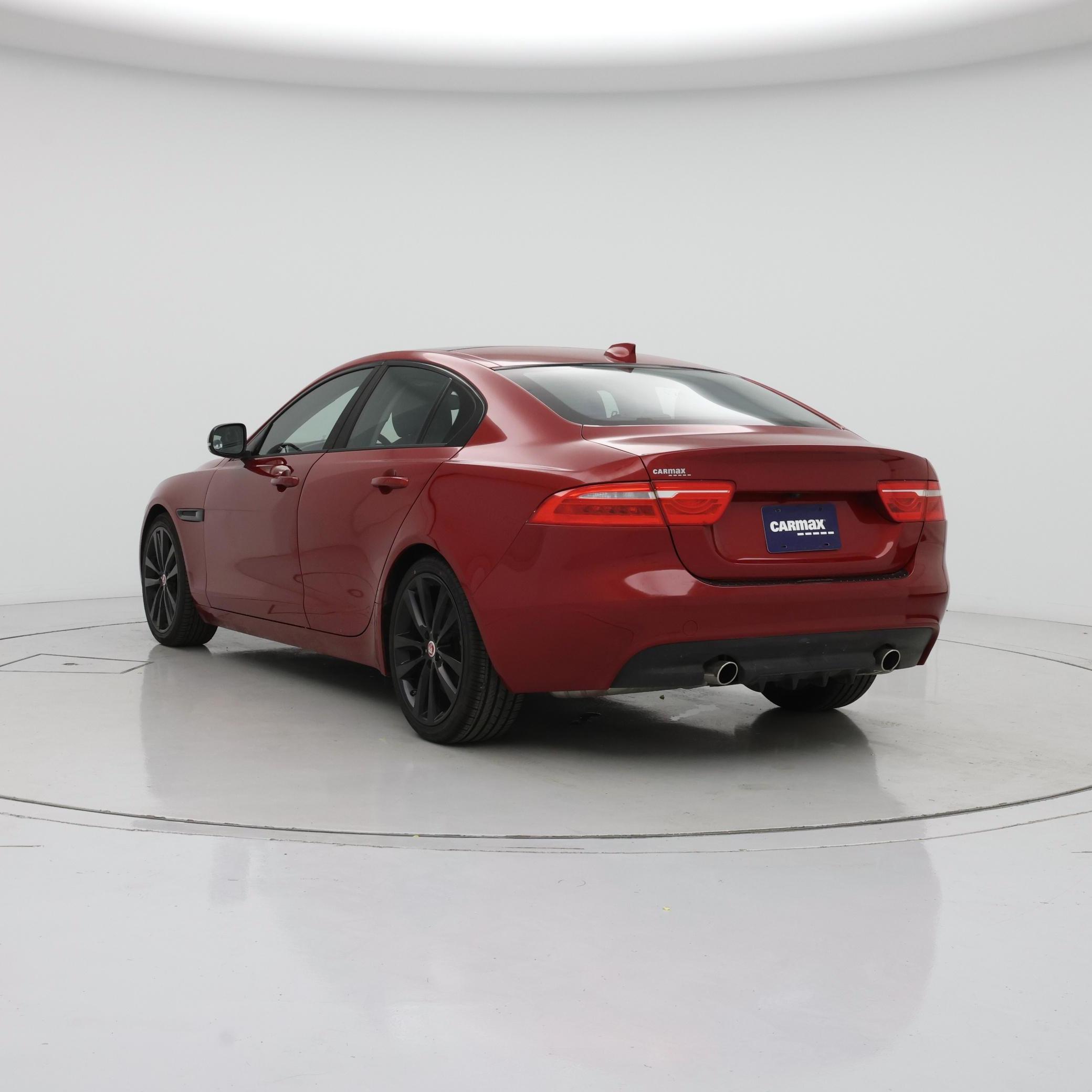 Thumbnail: 2017 Jaguar XE - 2