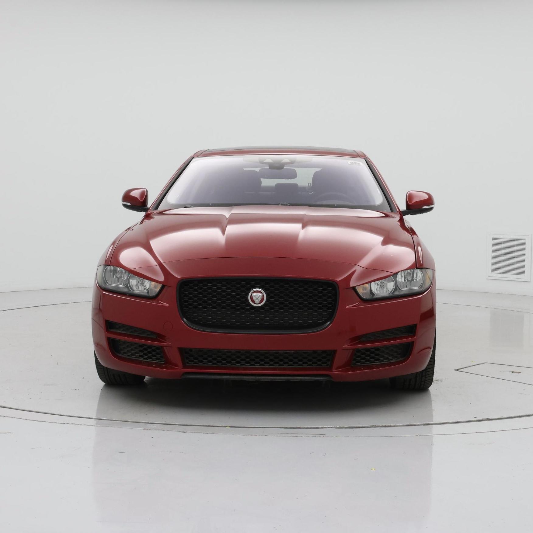 Thumbnail: 2017 Jaguar XE - 5