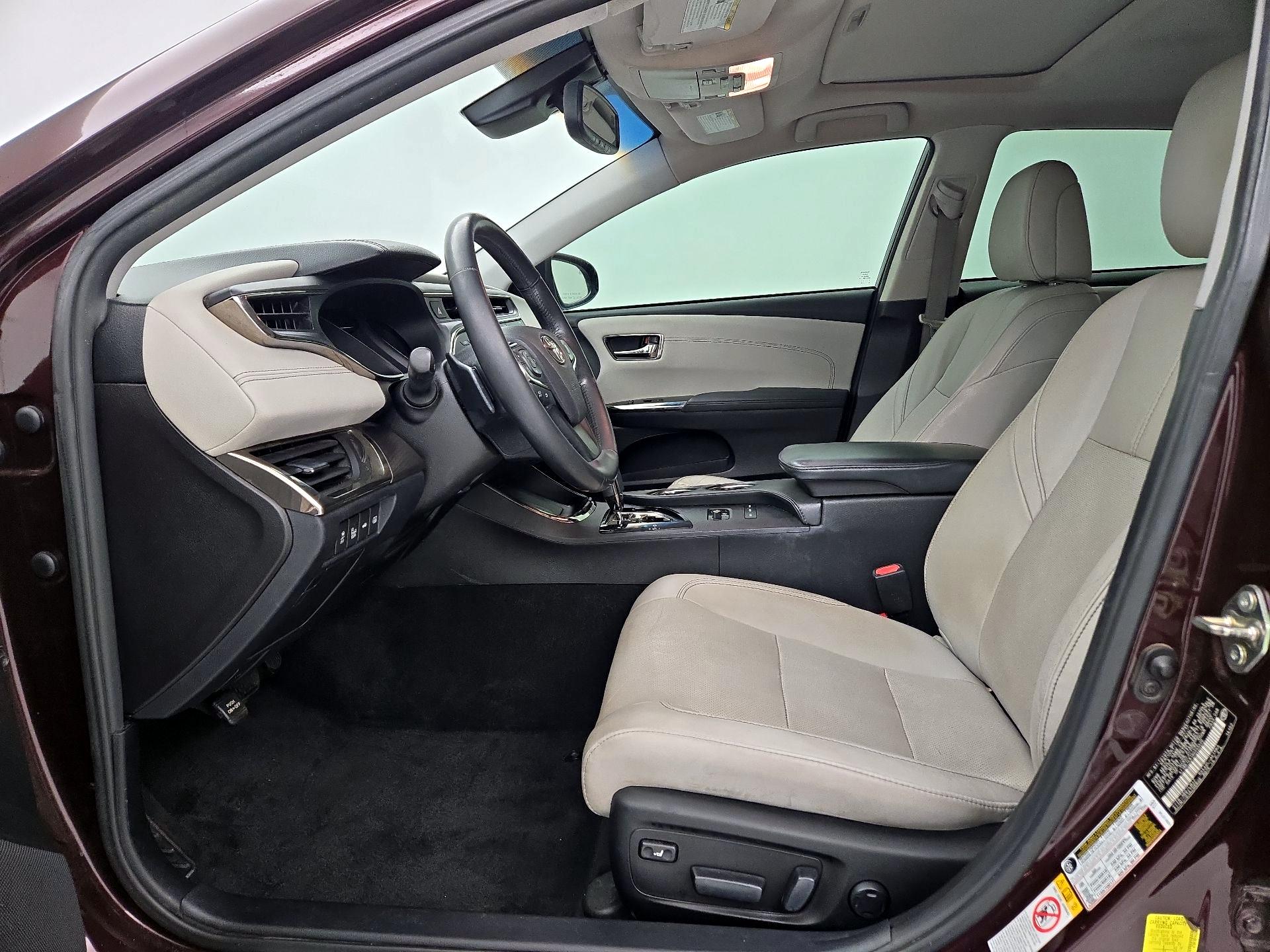 Thumbnail: 2017 Toyota Avalon - 11