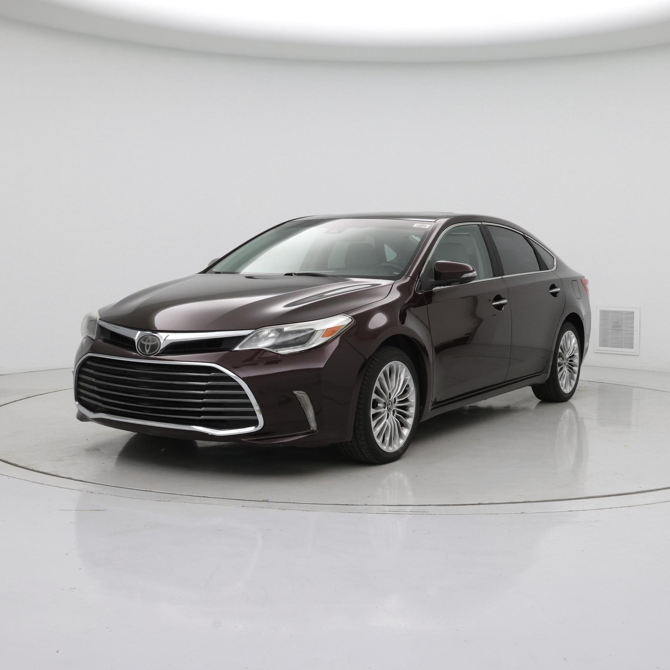 Thumbnail: 2017 Toyota Avalon - 4