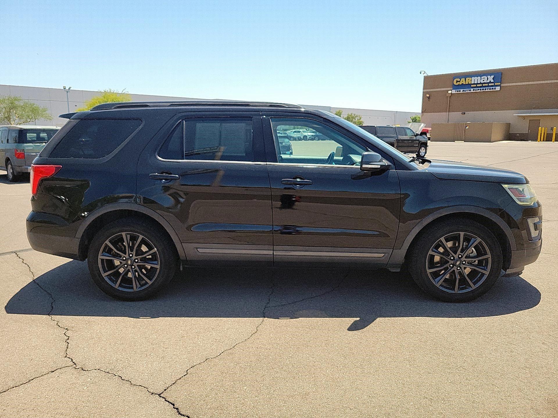 Thumbnail: 2017 Ford Explorer - 4