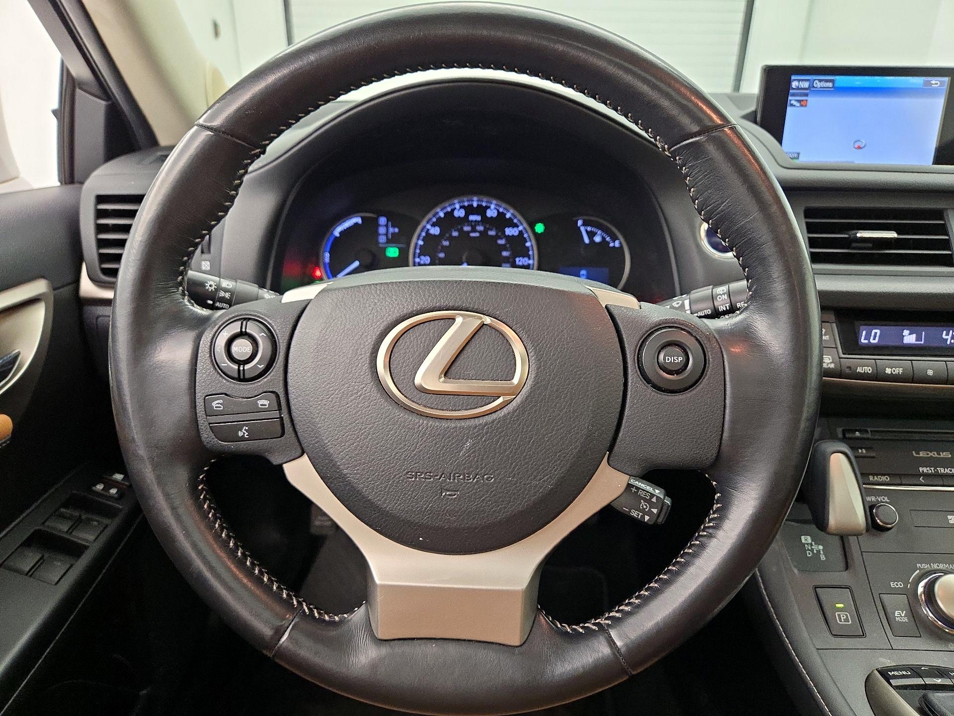 Thumbnail: 2016 Lexus CT - 10