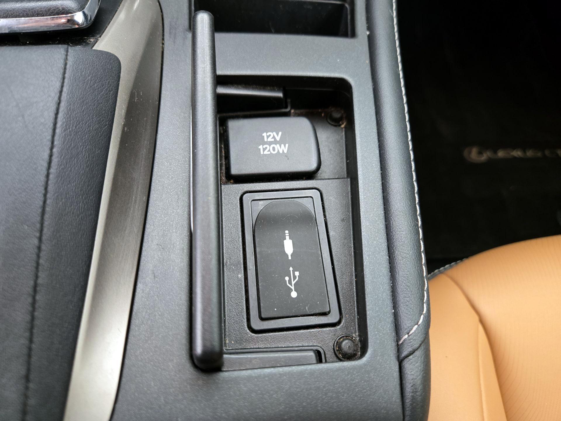 Thumbnail: 2016 Lexus CT - 19