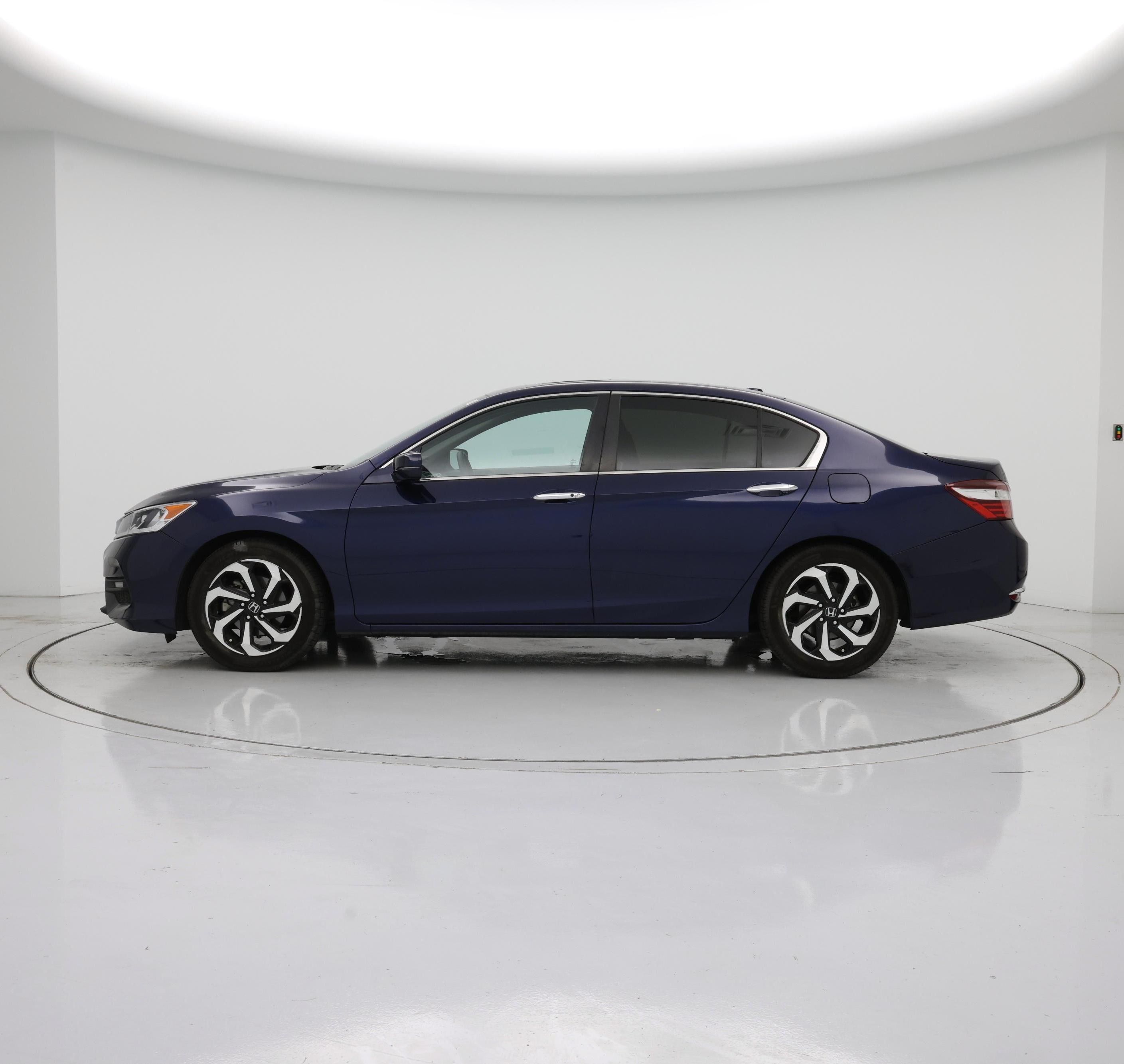 Thumbnail: 2016 Honda Accord - 3