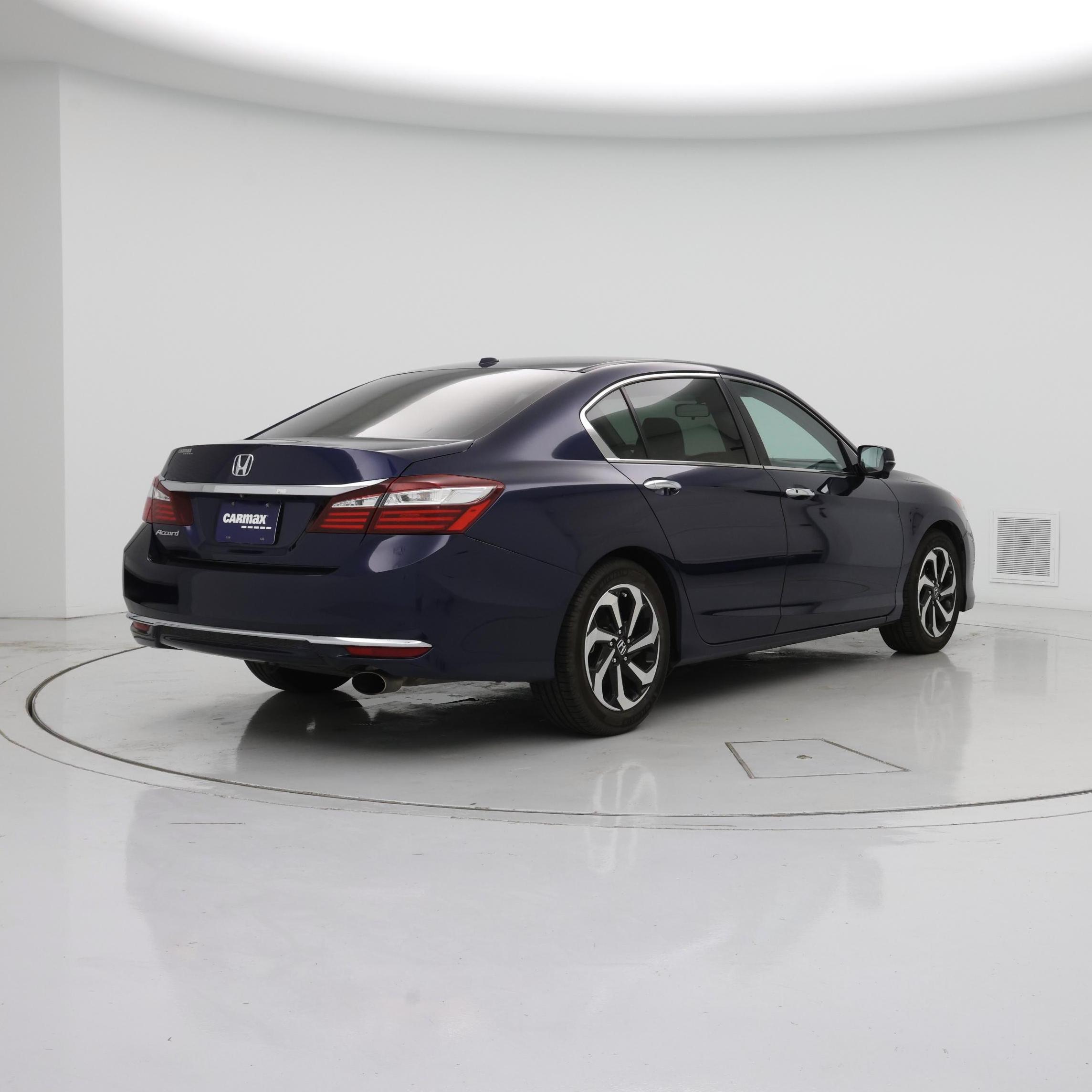 Thumbnail: 2016 Honda Accord - 8