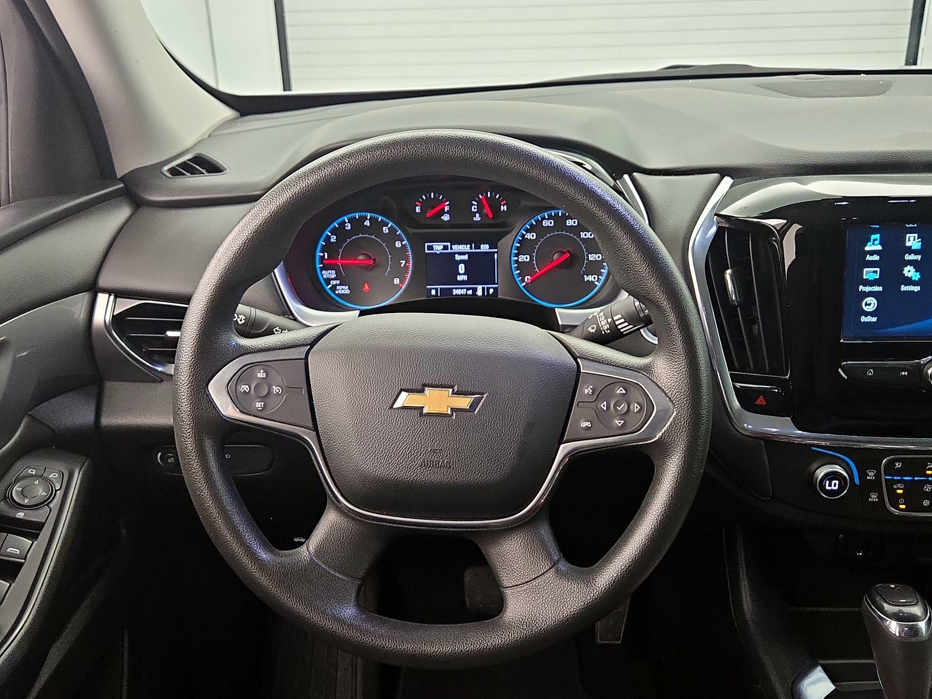 Thumbnail: 2018 Chevrolet Traverse - 10