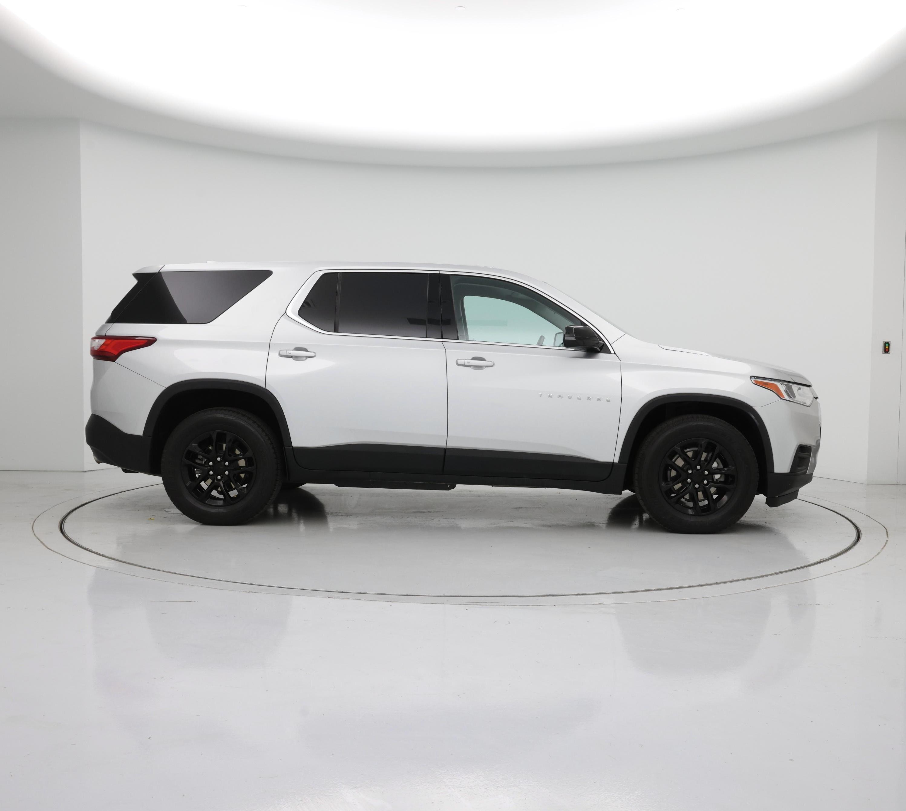 Thumbnail: 2018 Chevrolet Traverse - 7