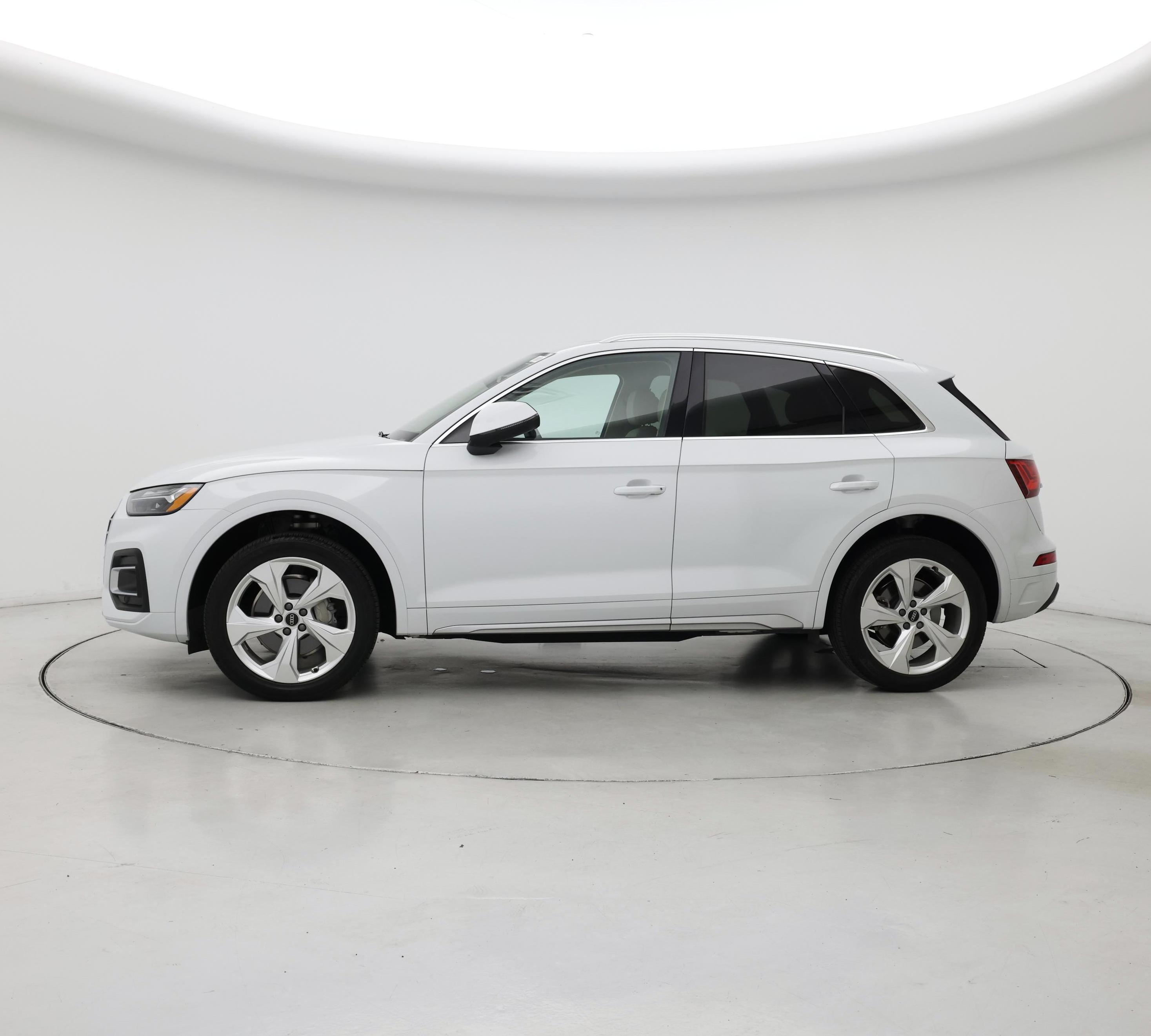 Thumbnail: 2021 Audi Q5 - 3