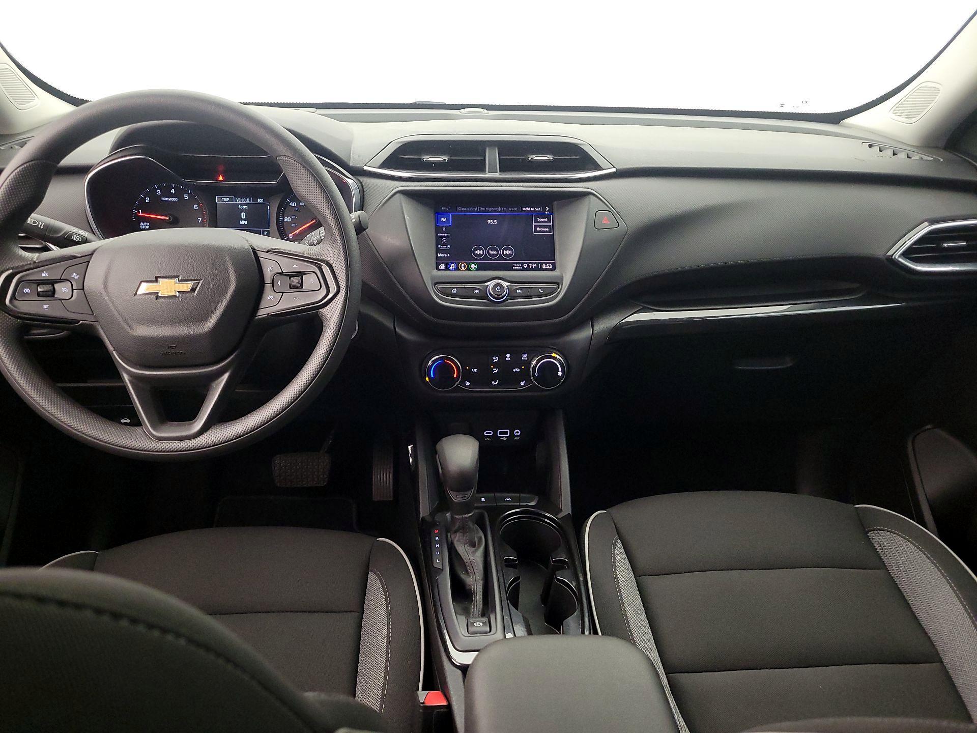 Thumbnail: 2023 Chevrolet TrailBlazer - 9