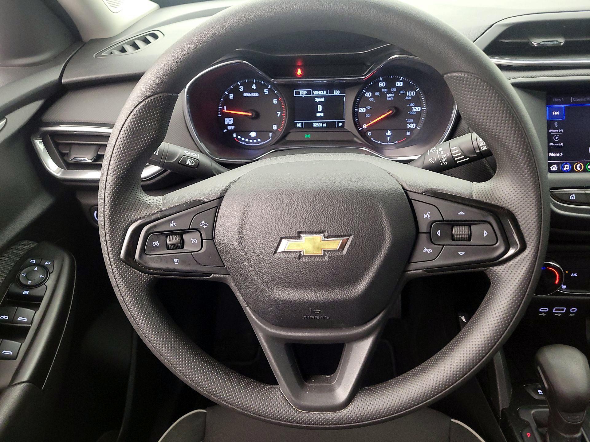 Thumbnail: 2023 Chevrolet TrailBlazer - 10