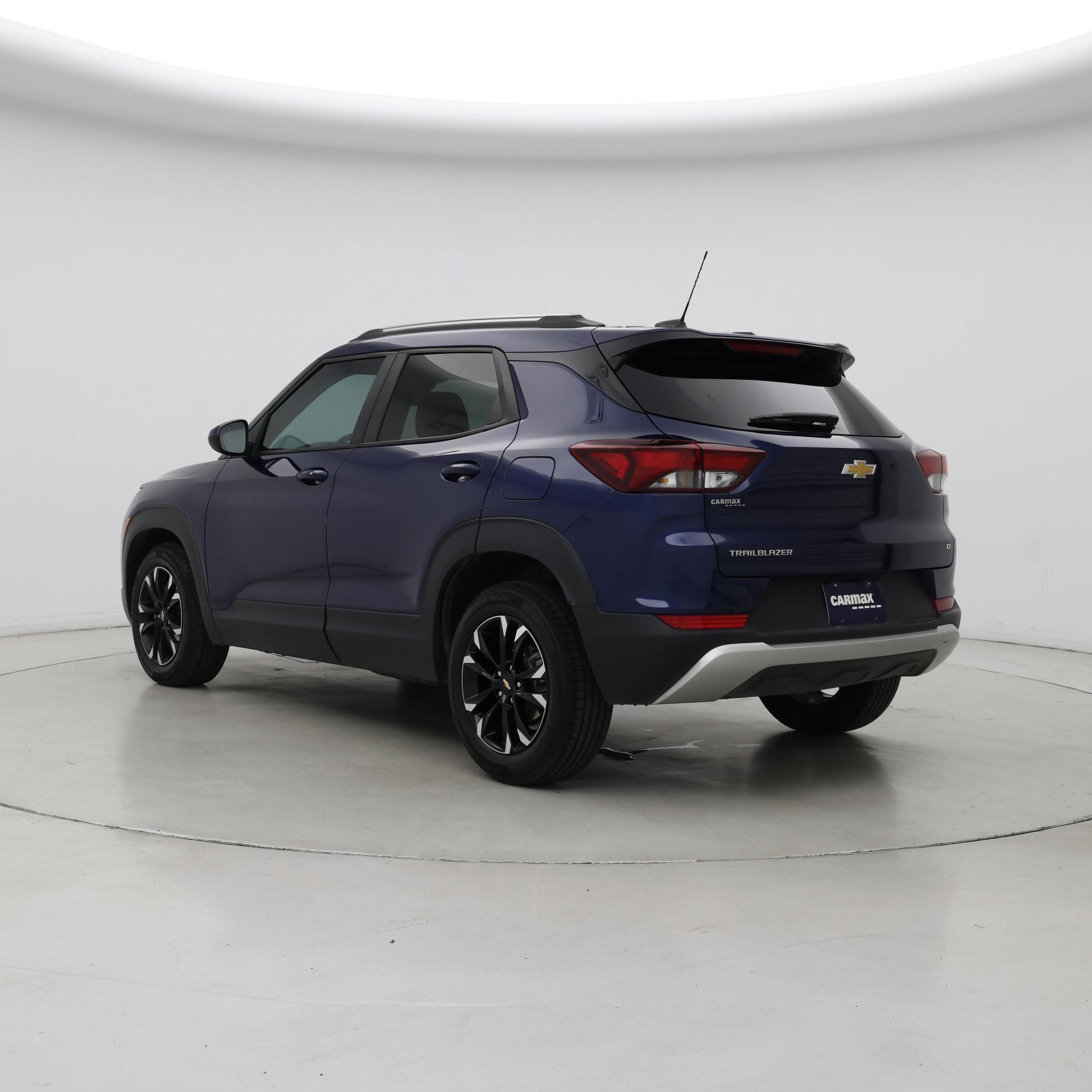Thumbnail: 2023 Chevrolet TrailBlazer - 2