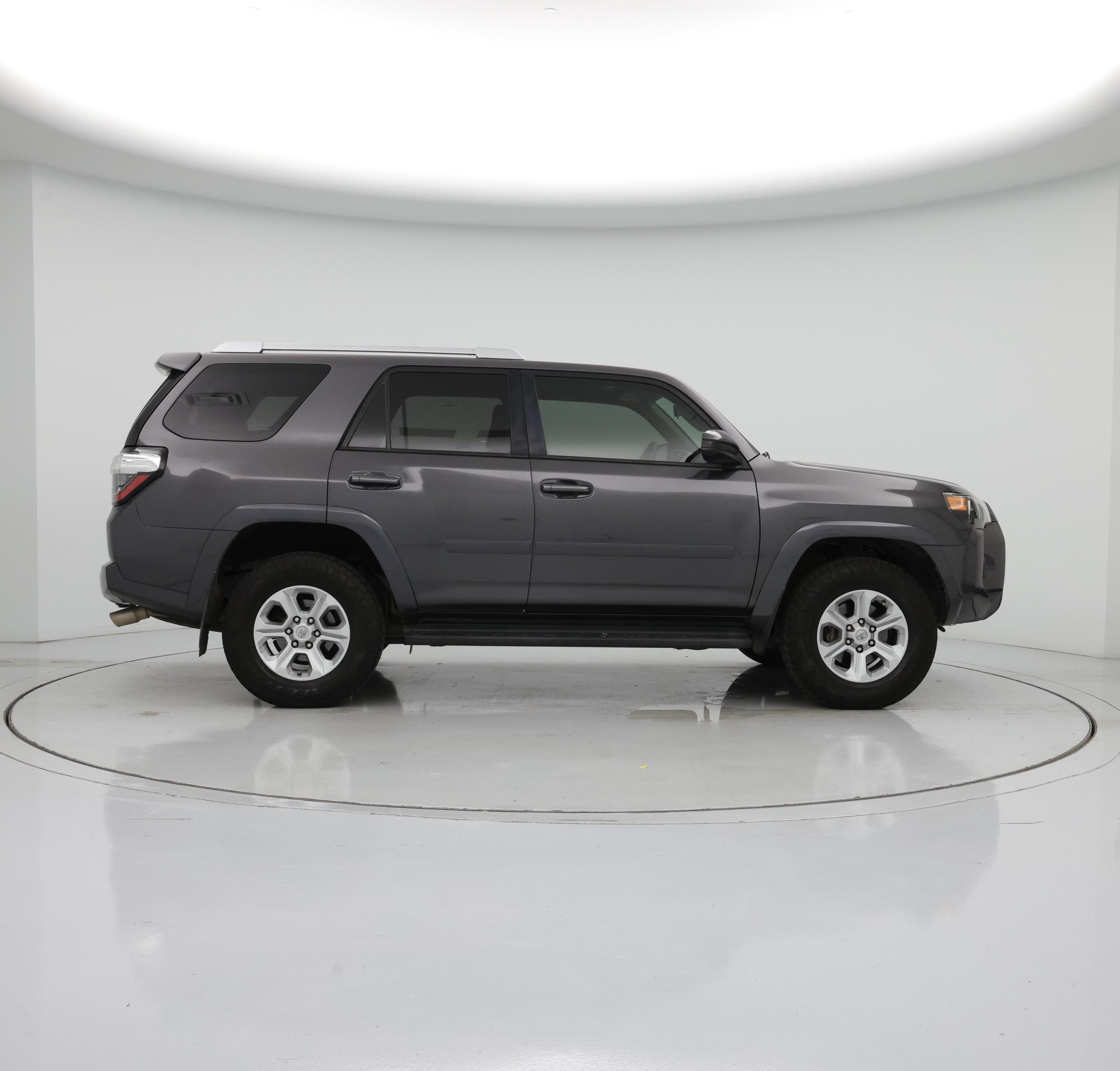 Thumbnail: 2018 Toyota 4Runner - 7