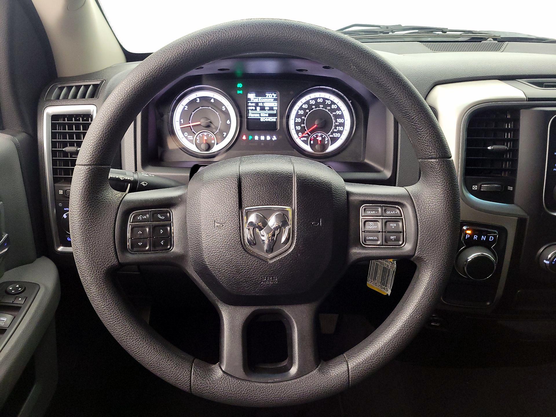 Thumbnail: 2020 RAM 1500 Classic - 10